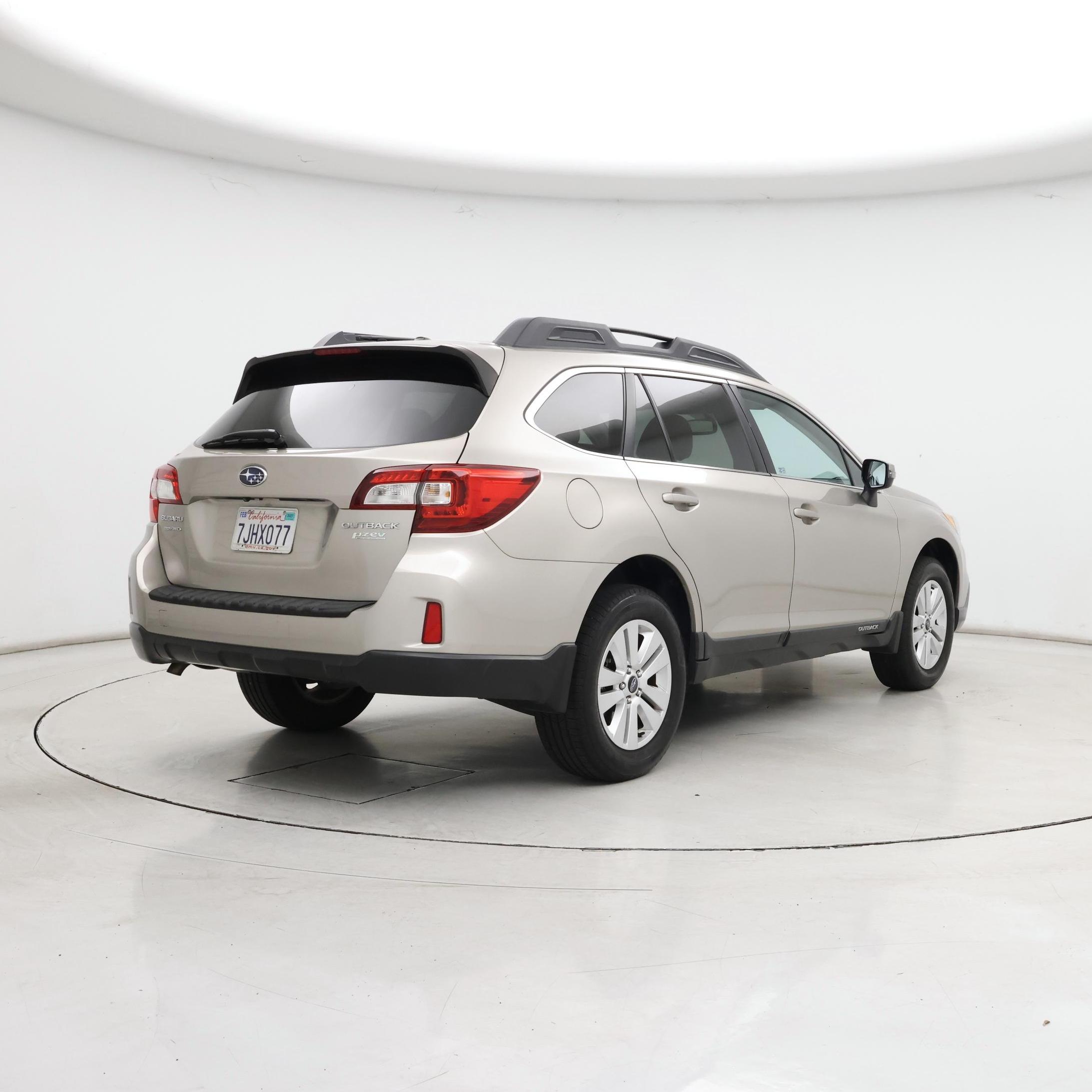 Thumbnail: 2015 Subaru Outback - 8