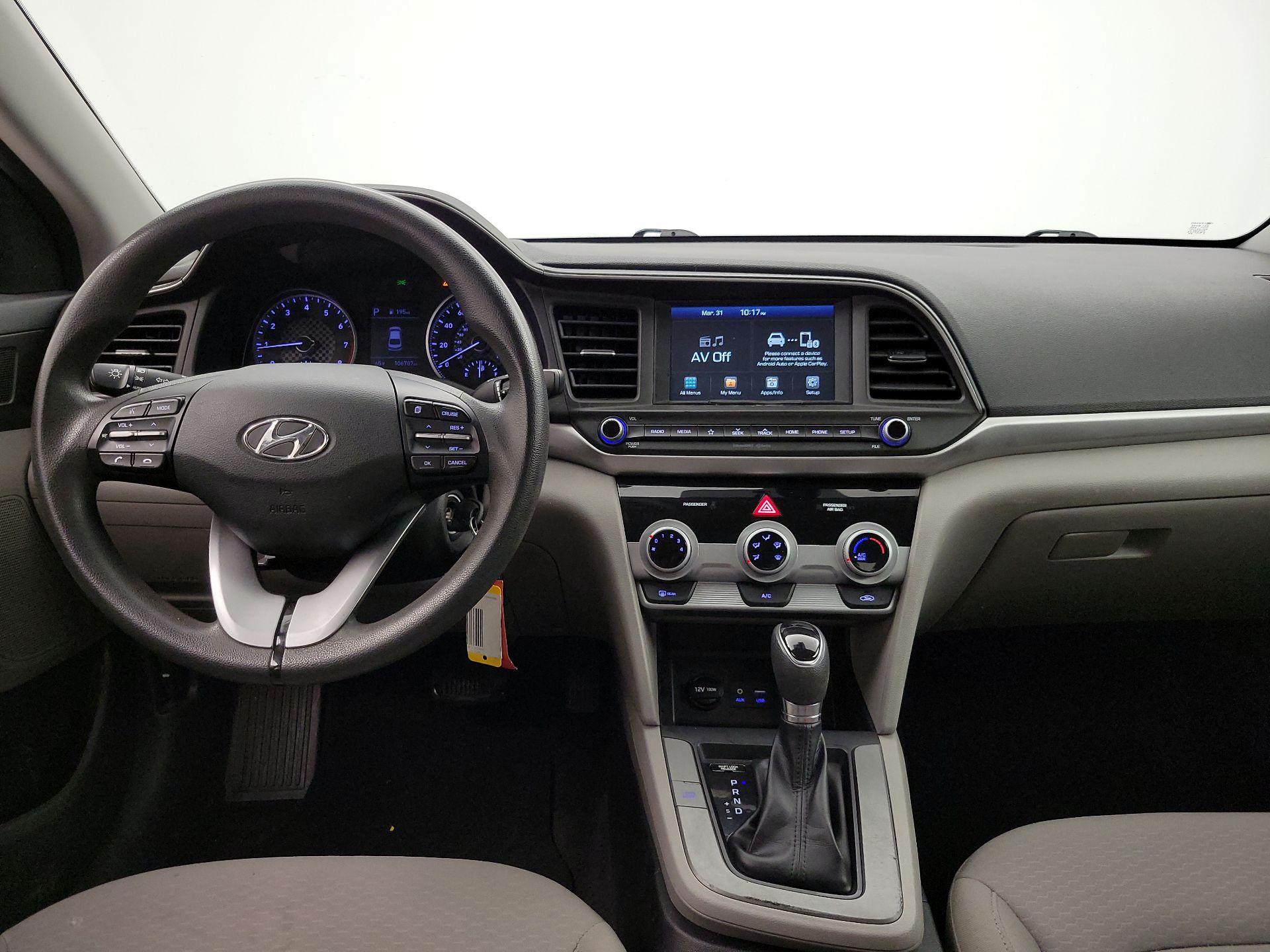 Thumbnail: 2019 Hyundai Elantra - 9