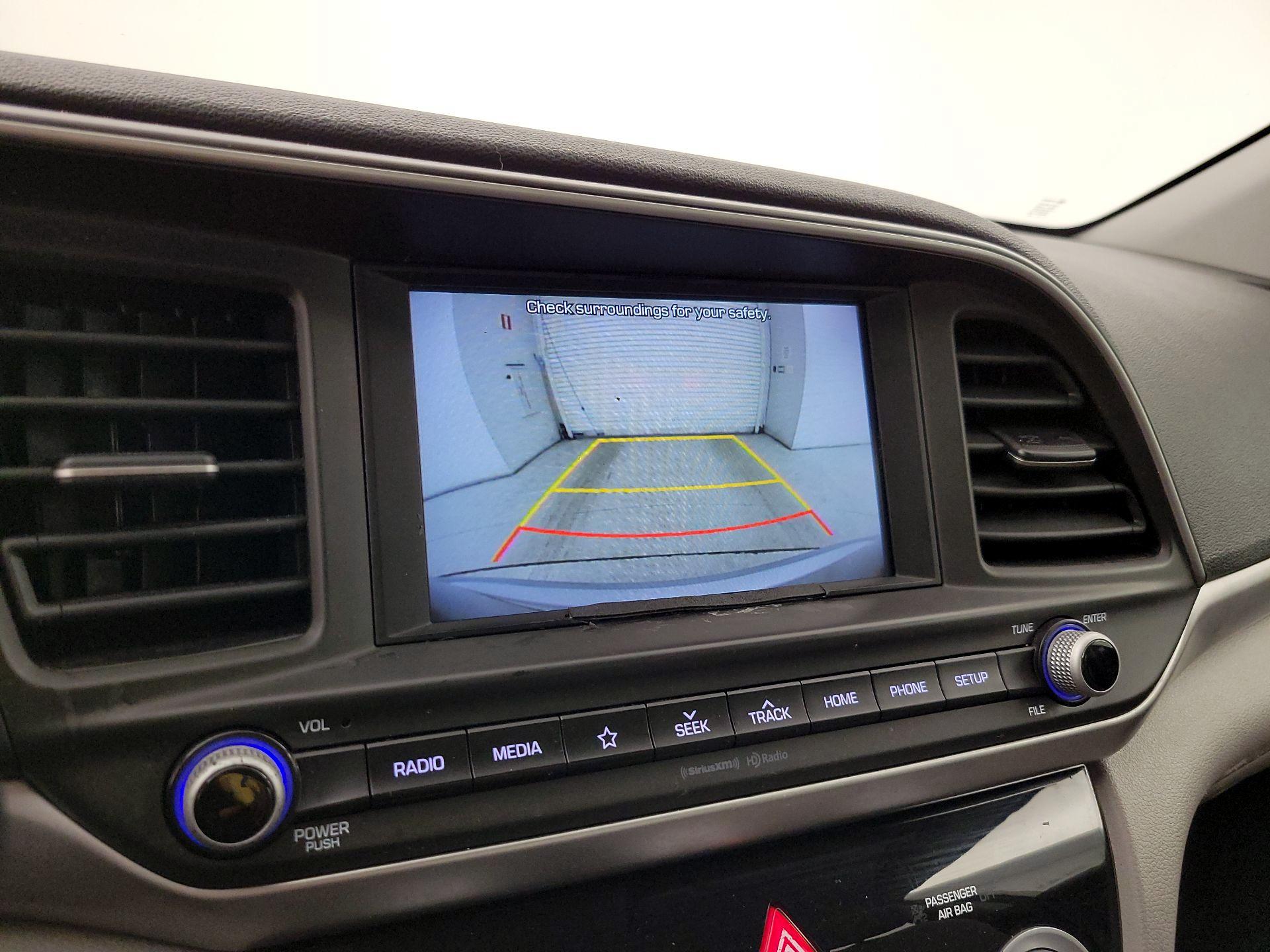 Thumbnail: 2019 Hyundai Elantra - 14