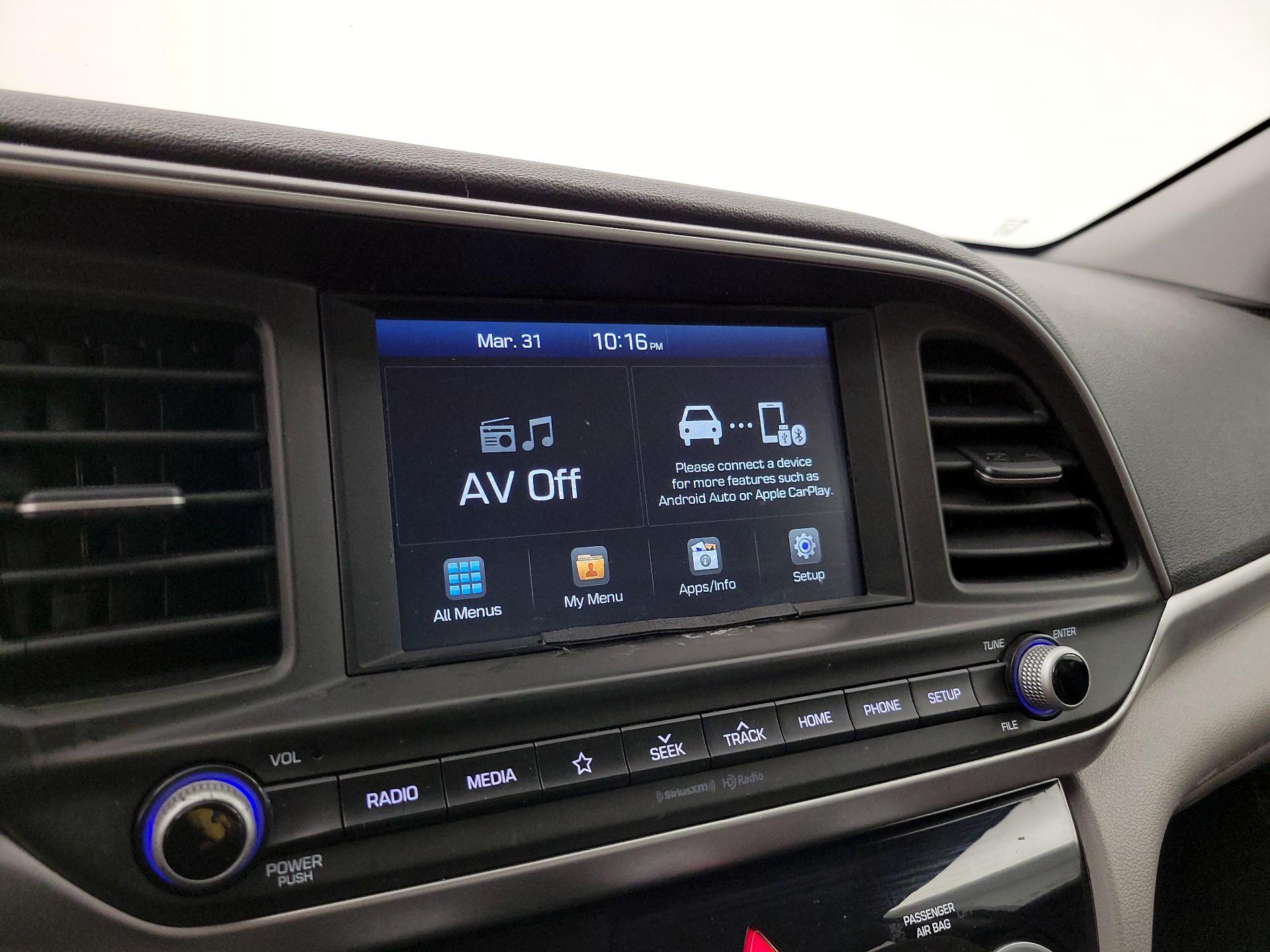 Thumbnail: 2019 Hyundai Elantra - 15