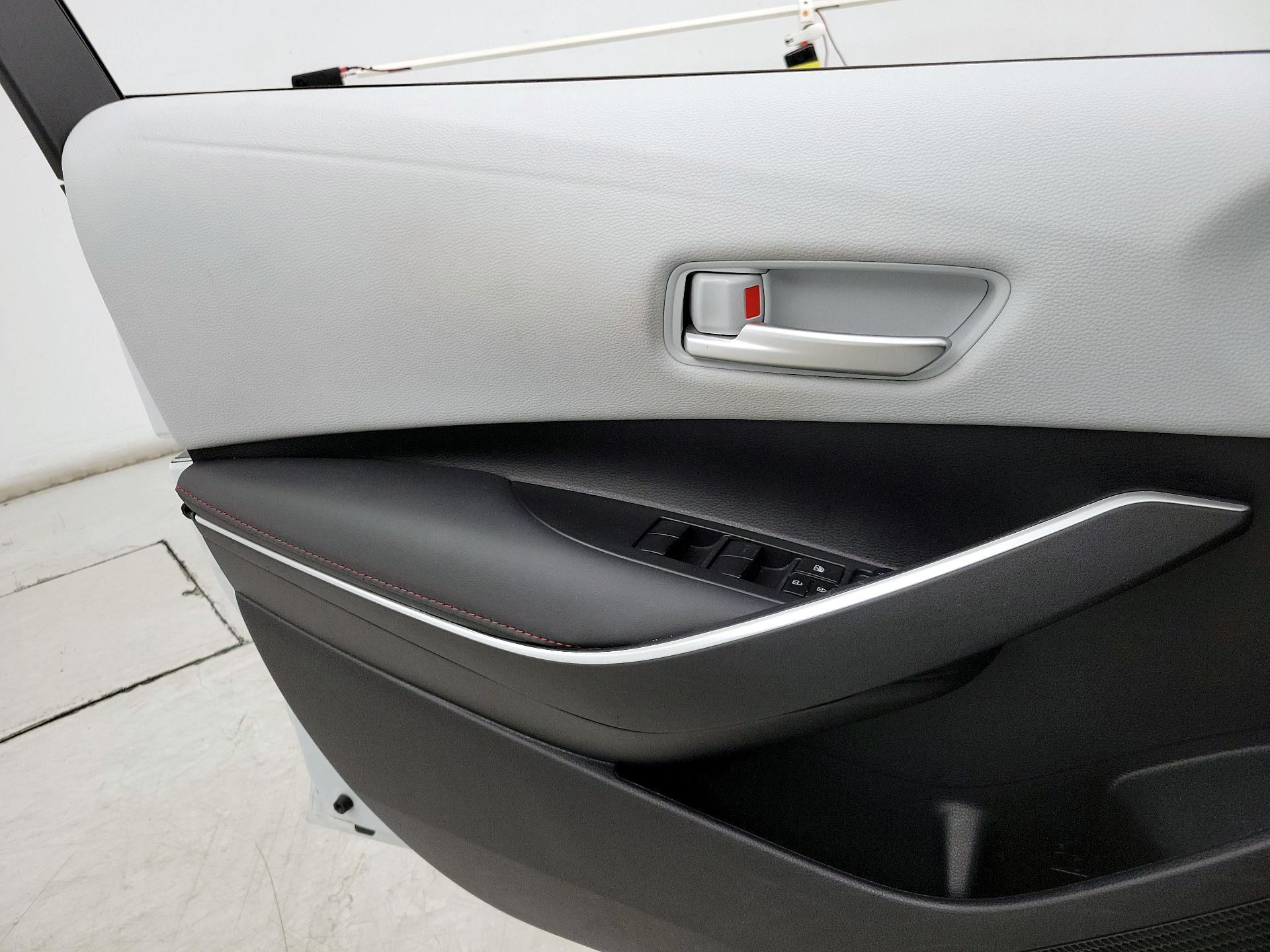 Thumbnail: 2024 Toyota Corolla - 12