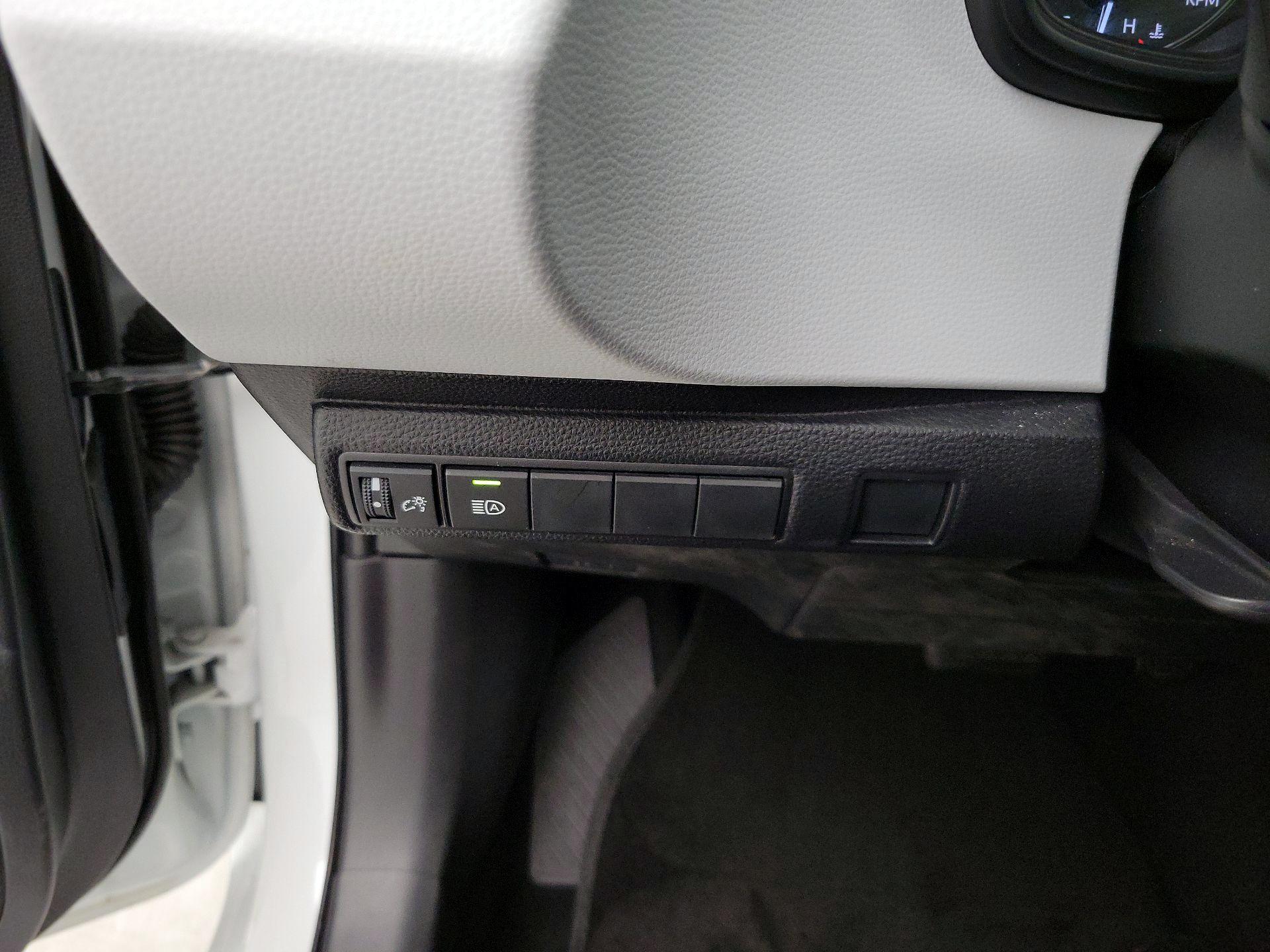 Thumbnail: 2024 Toyota Corolla - 13