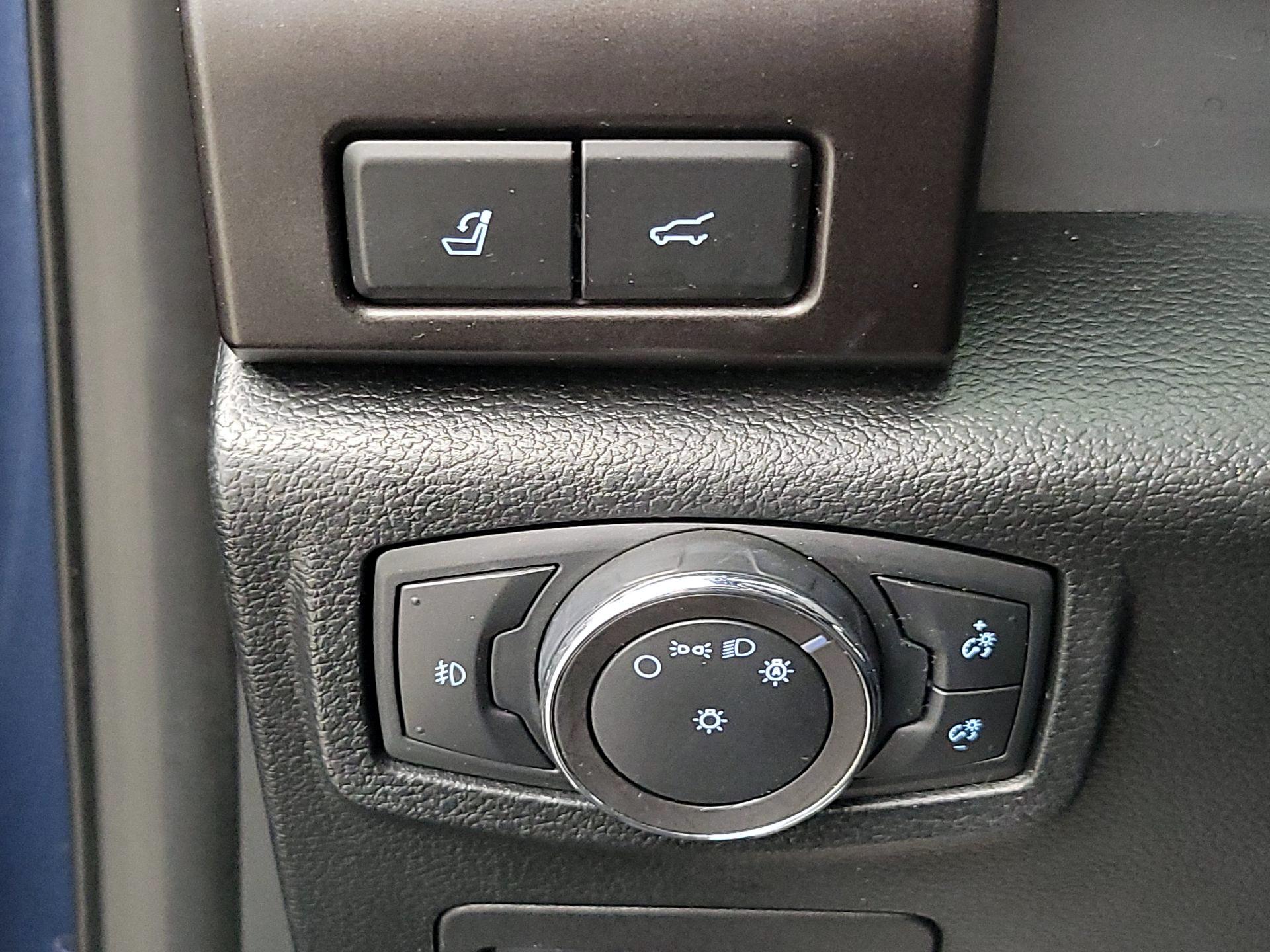 Thumbnail: 2019 Ford Expedition - 13