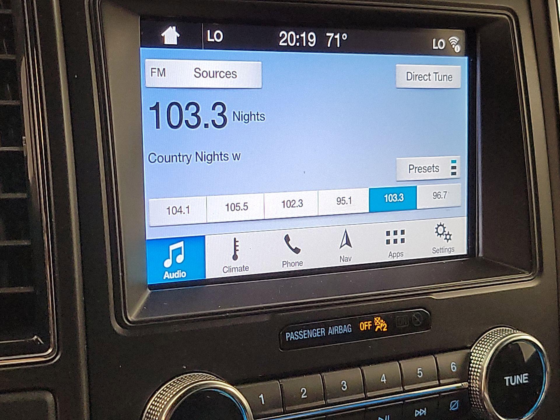 Thumbnail: 2019 Ford Expedition - 16