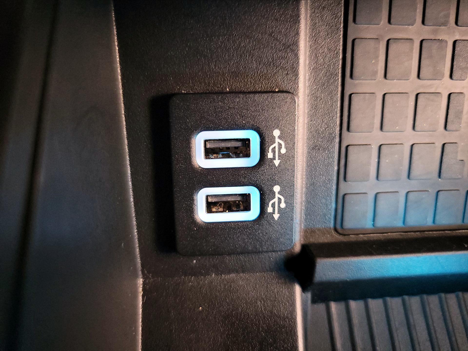 Thumbnail: 2019 Ford Expedition - 19