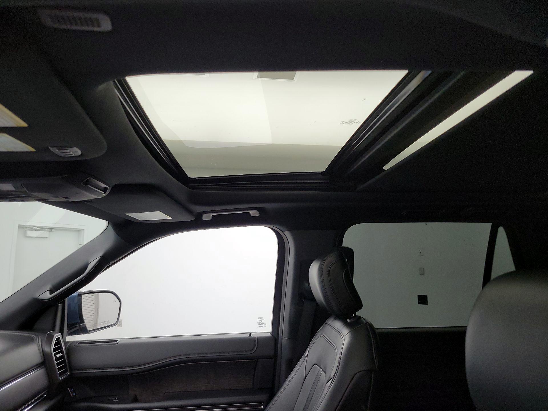 Thumbnail: 2019 Ford Expedition - 20