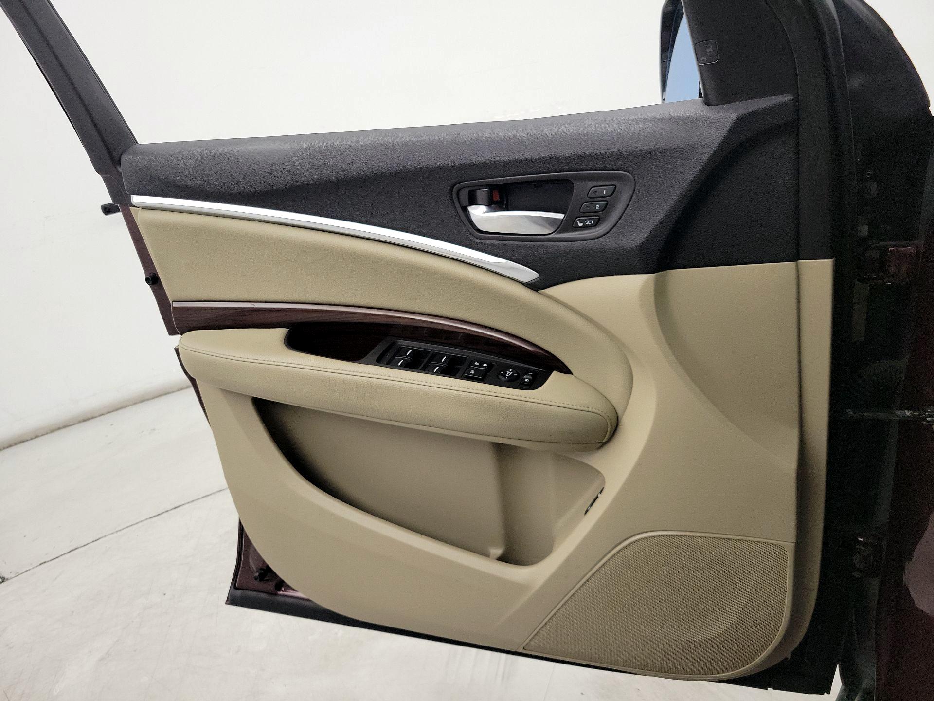 Thumbnail: 2016 Acura MDX - 12