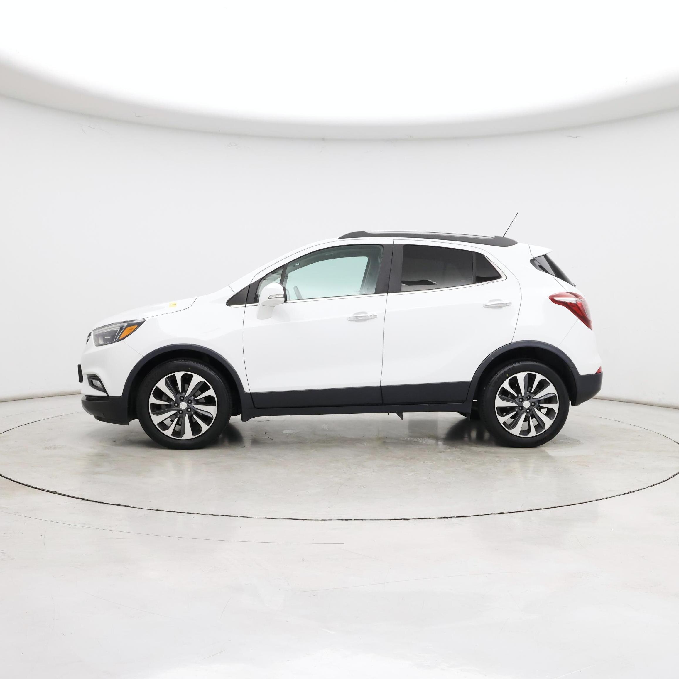 Thumbnail: 2019 Buick Encore - 3