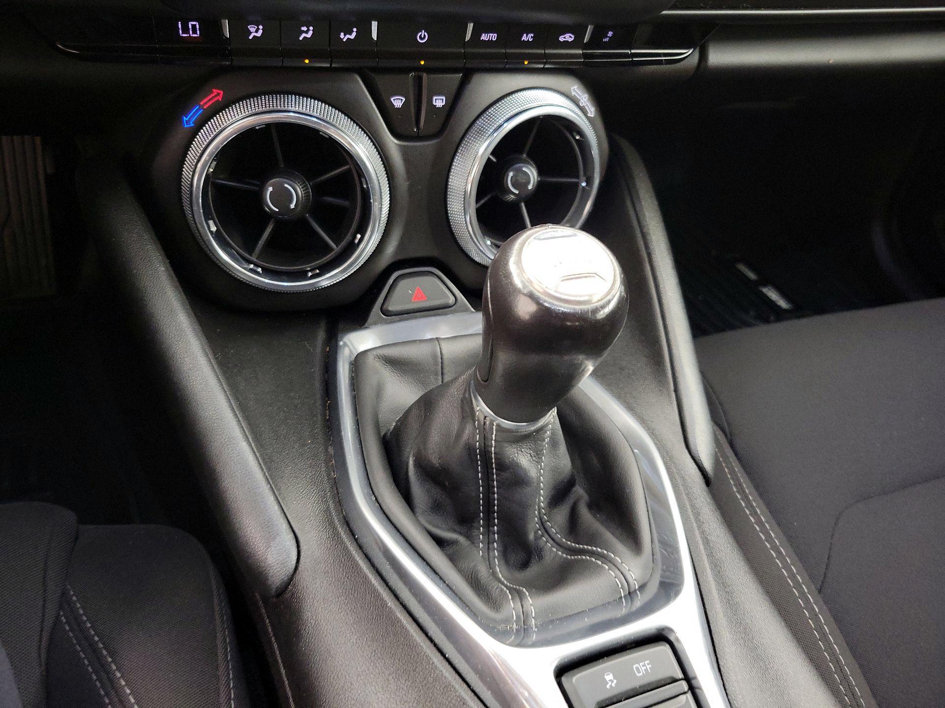 Thumbnail: 2017 Chevrolet Camaro - 17