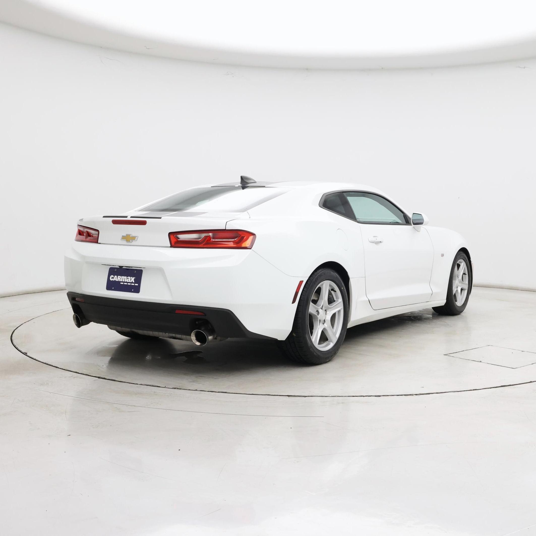 Thumbnail: 2017 Chevrolet Camaro - 8