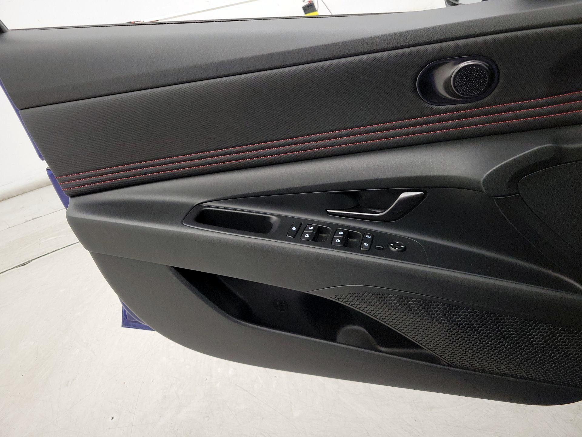 Thumbnail: 2022 Hyundai Elantra - 12