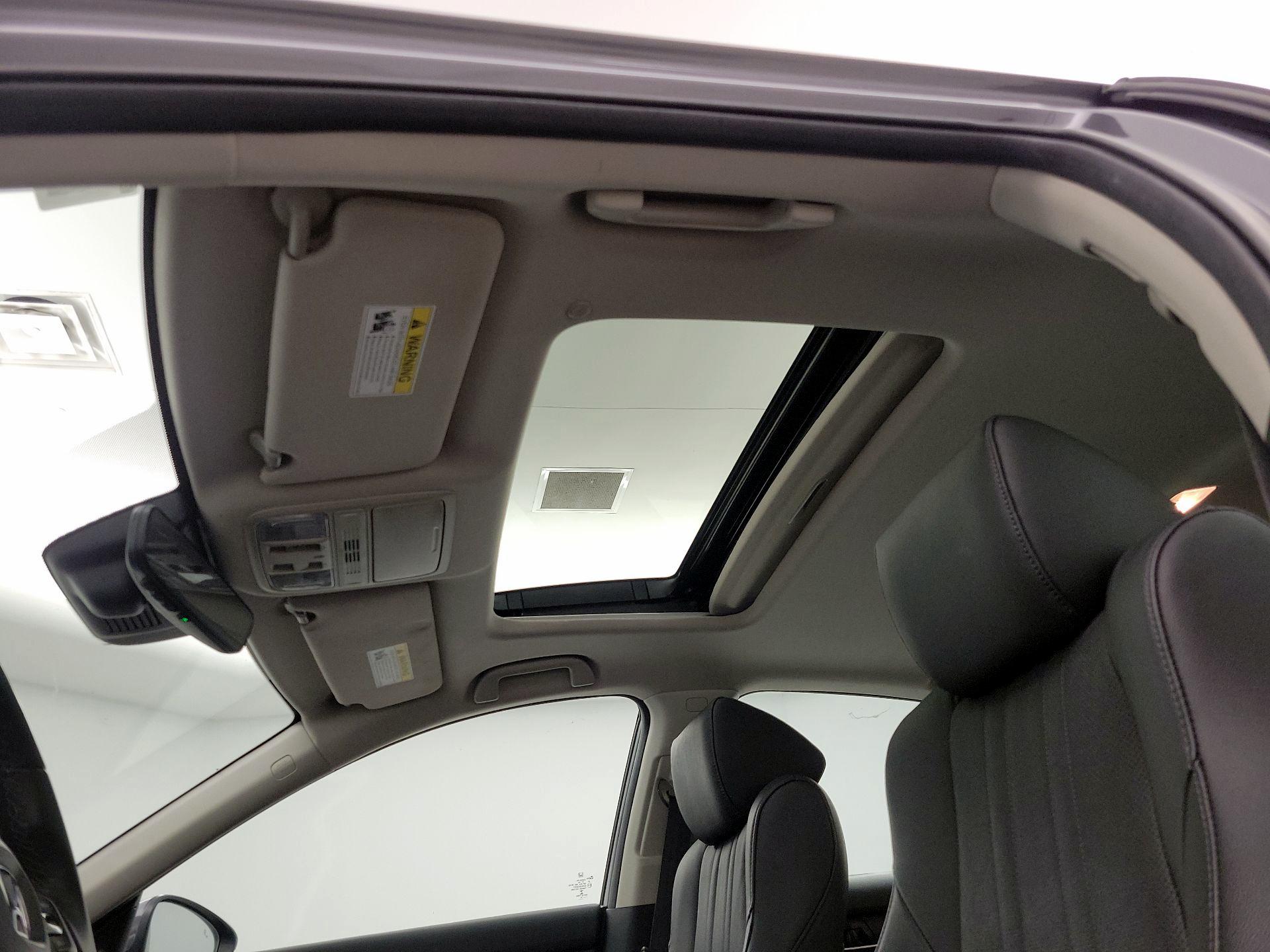 Thumbnail: 2019 Honda Accord - 19