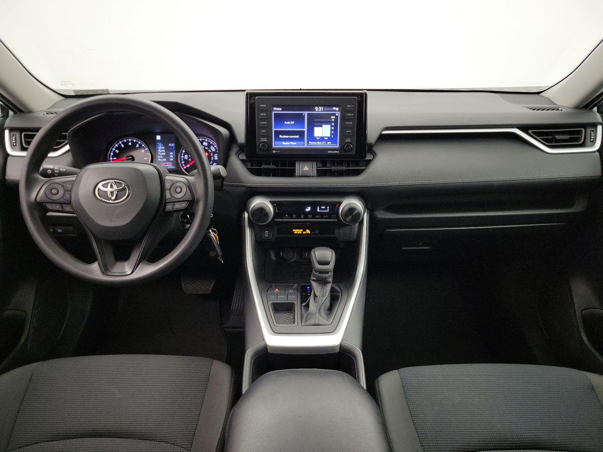 Thumbnail: 2022 Toyota RAV4 - 9