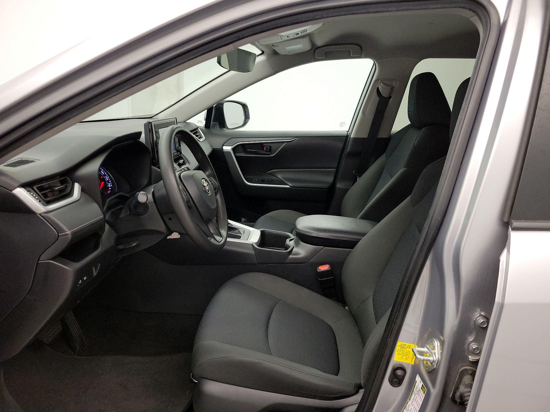 Thumbnail: 2022 Toyota RAV4 - 11