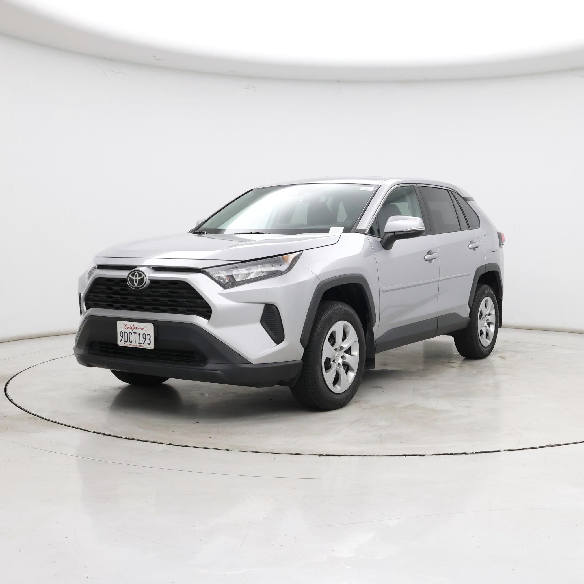 Thumbnail: 2022 Toyota RAV4 - 4