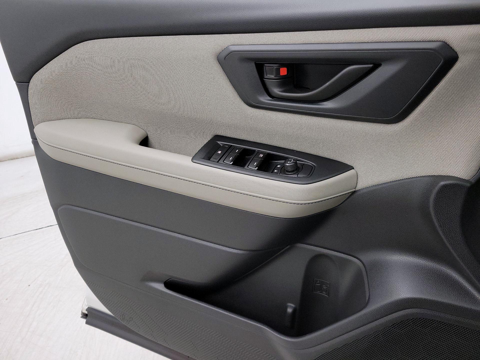 Thumbnail: 2025 Subaru Forester - 12