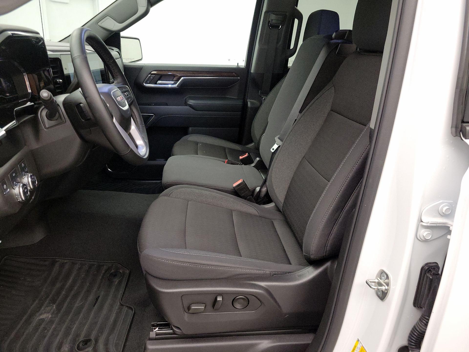 Thumbnail: 2024 GMC Sierra 1500 - 11