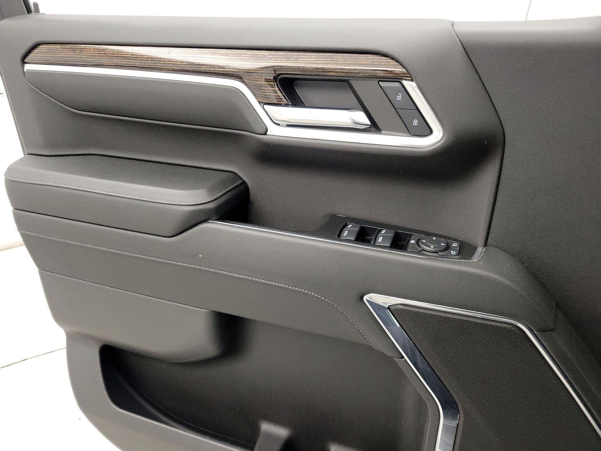 Thumbnail: 2024 GMC Sierra 1500 - 12