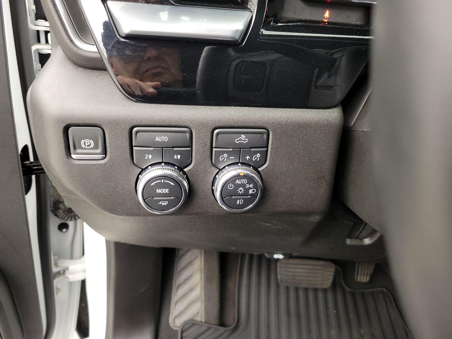 Thumbnail: 2024 GMC Sierra 1500 - 13