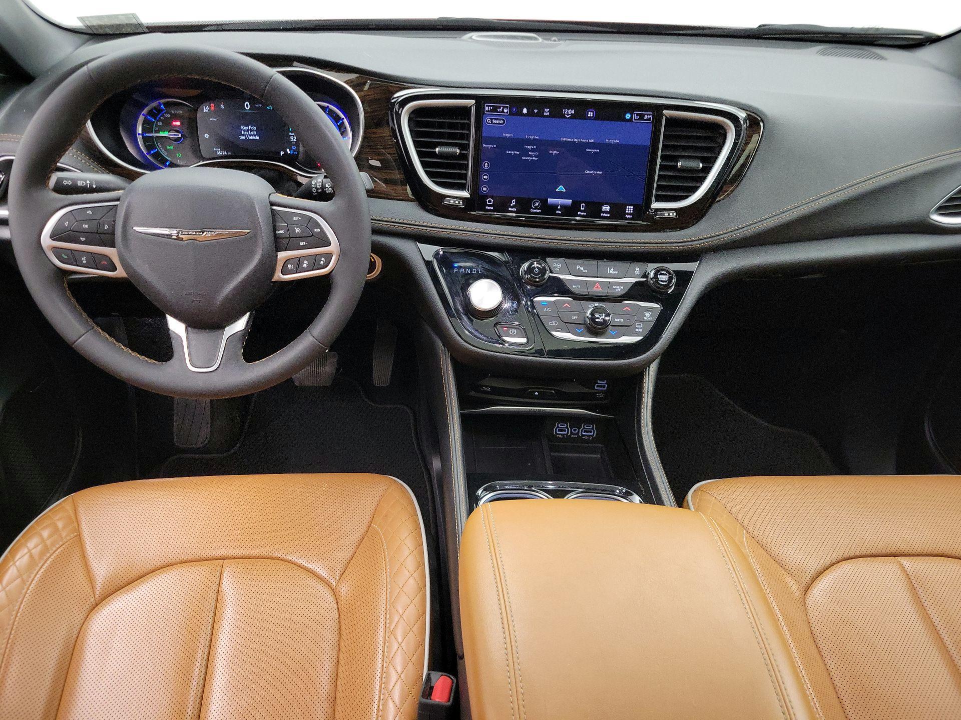 Thumbnail: 2023 Chrysler Pacifica - 9