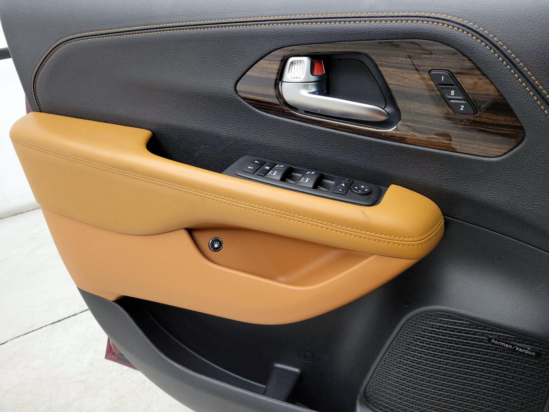 Thumbnail: 2023 Chrysler Pacifica - 12