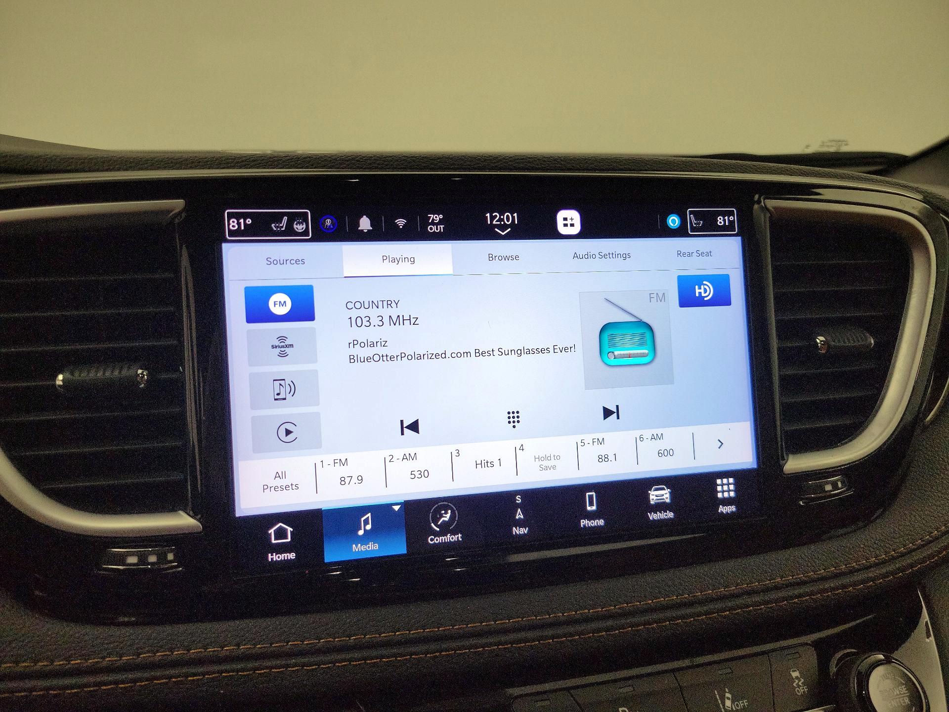 Thumbnail: 2023 Chrysler Pacifica - 16