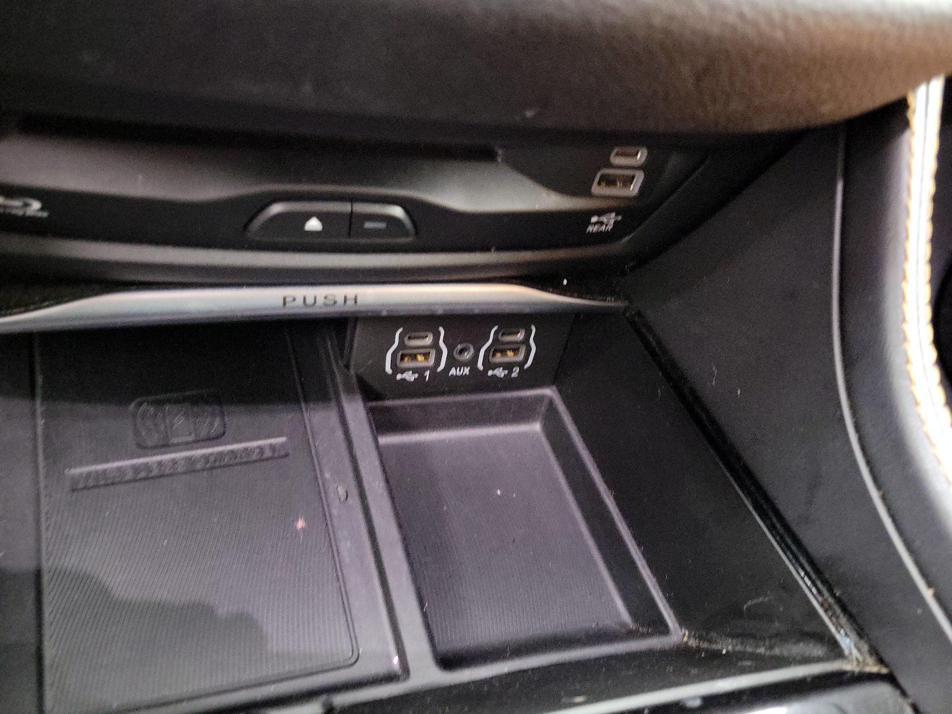 Thumbnail: 2023 Chrysler Pacifica - 19