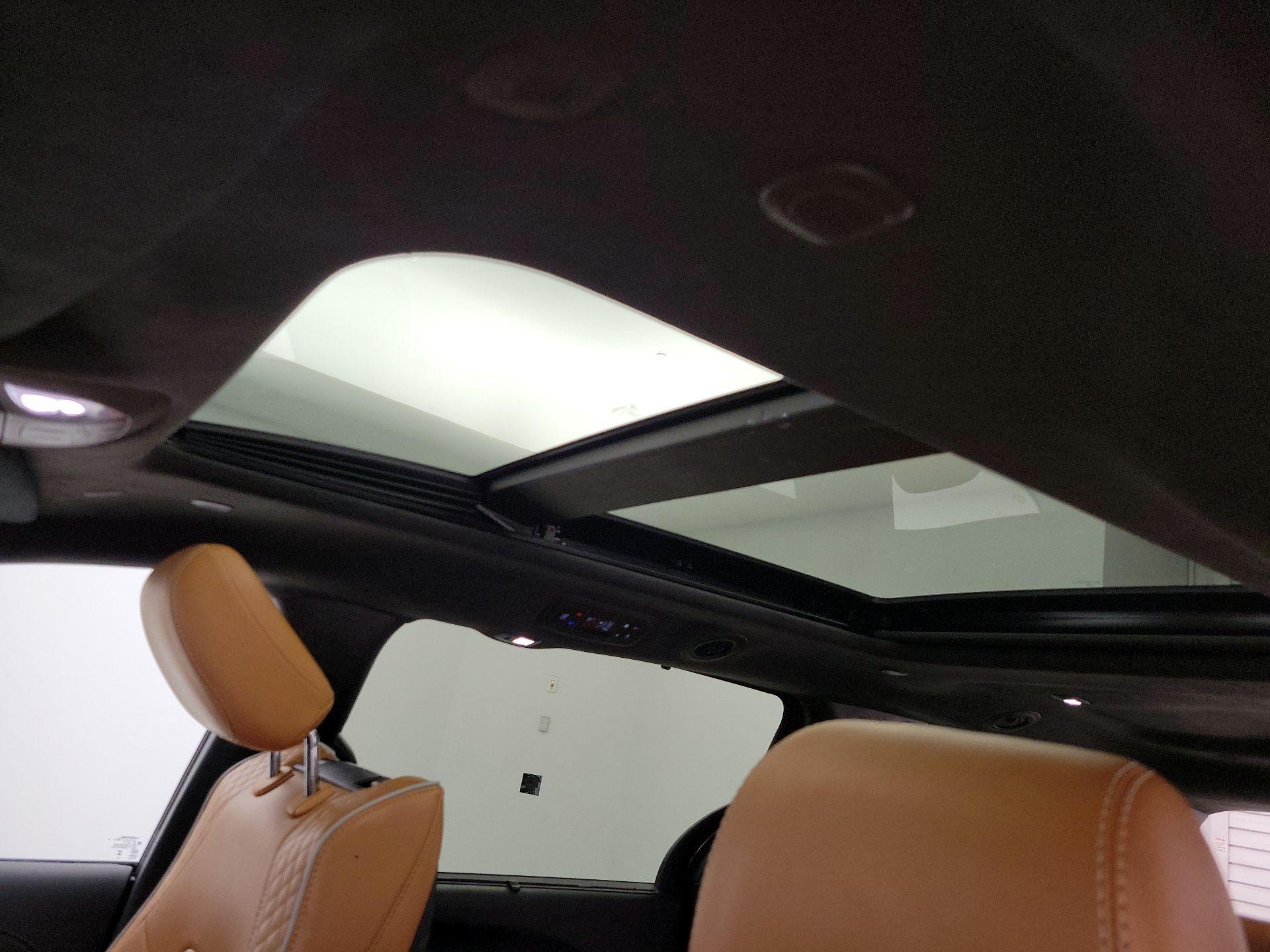 Thumbnail: 2023 Chrysler Pacifica - 20