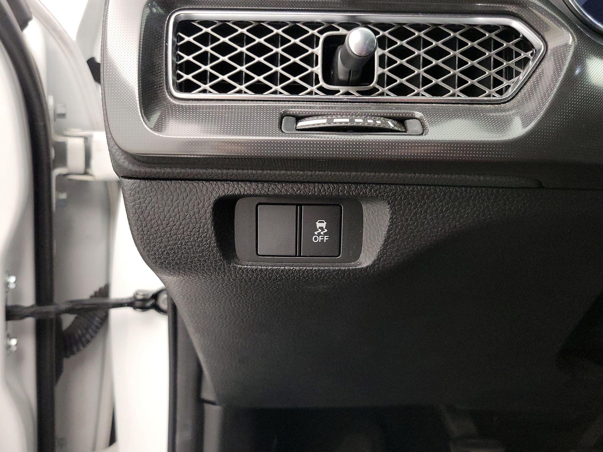 Thumbnail: 2024 Acura Integra - 13