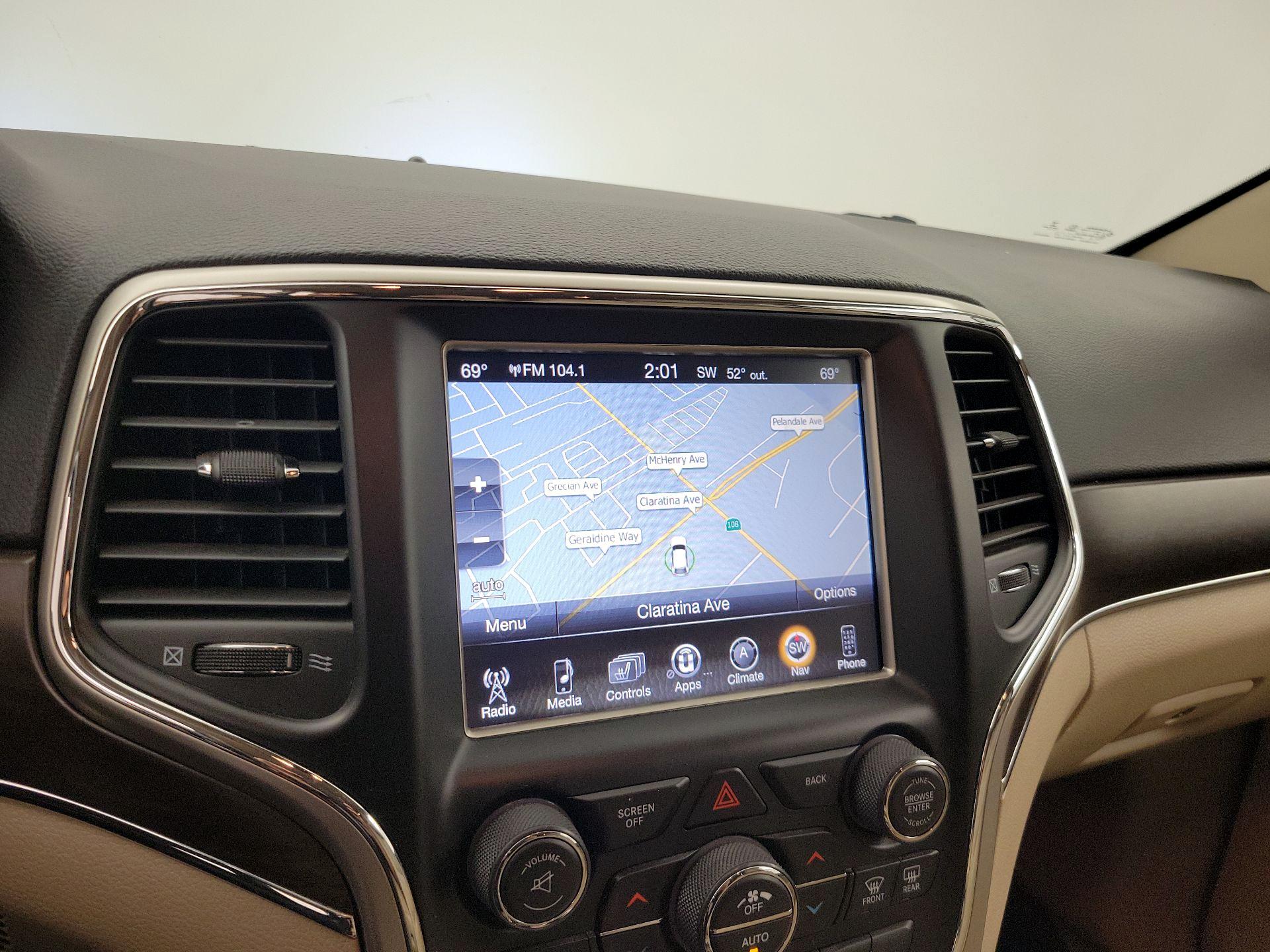 Thumbnail: 2016 Jeep Grand Cherokee - 14