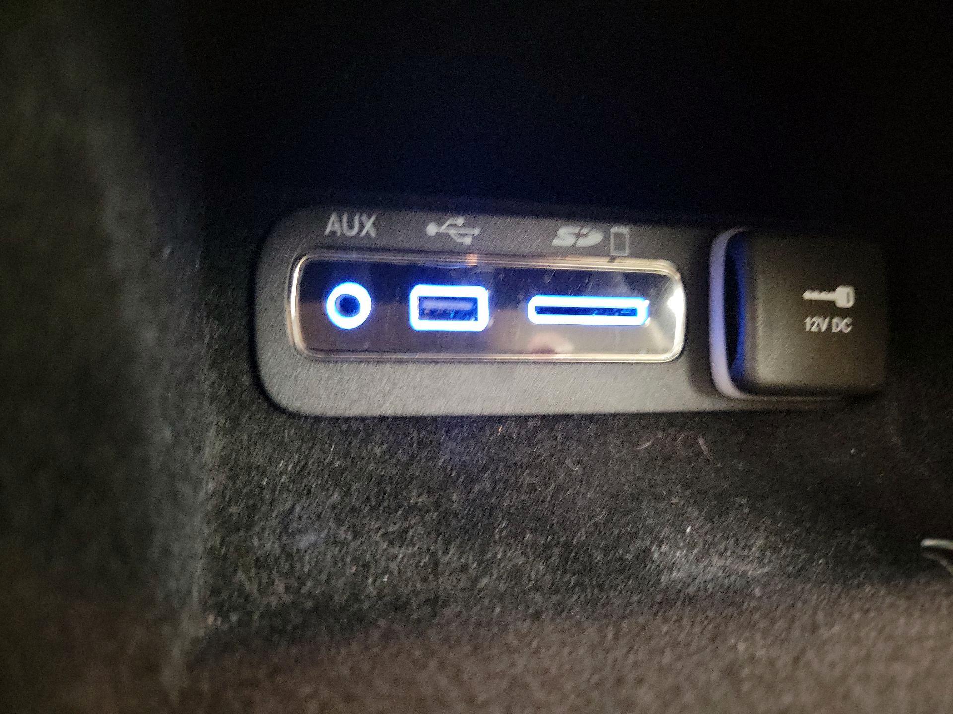 Thumbnail: 2016 Jeep Grand Cherokee - 19