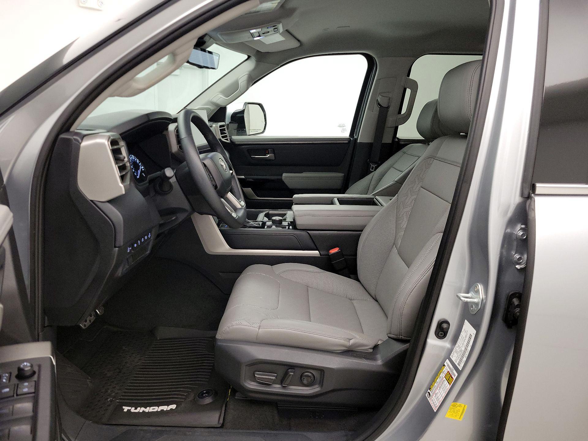 Thumbnail: 2022 Toyota Tundra - 11