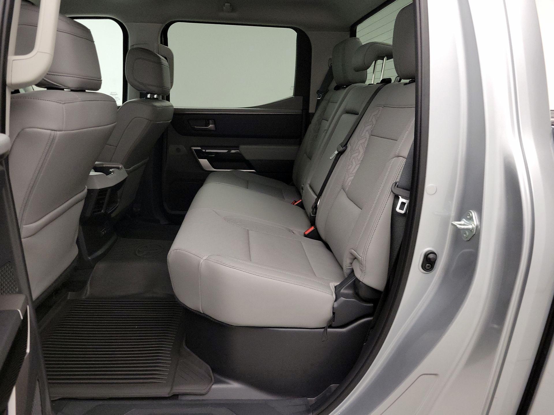 Thumbnail: 2022 Toyota Tundra - 19