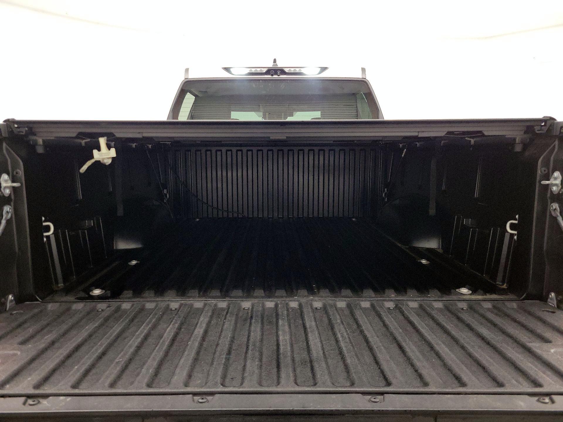 Thumbnail: 2022 Toyota Tundra - 20