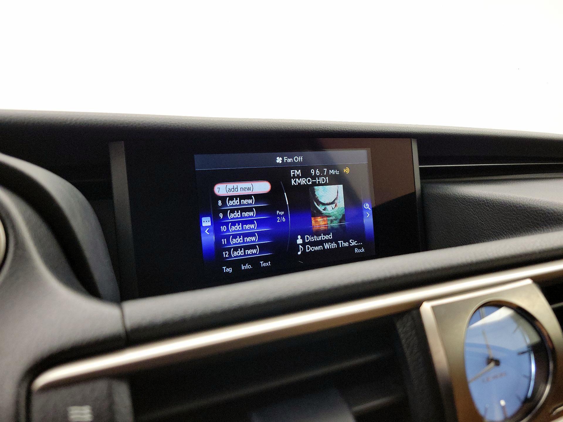 Thumbnail: 2020 Lexus IS - 15