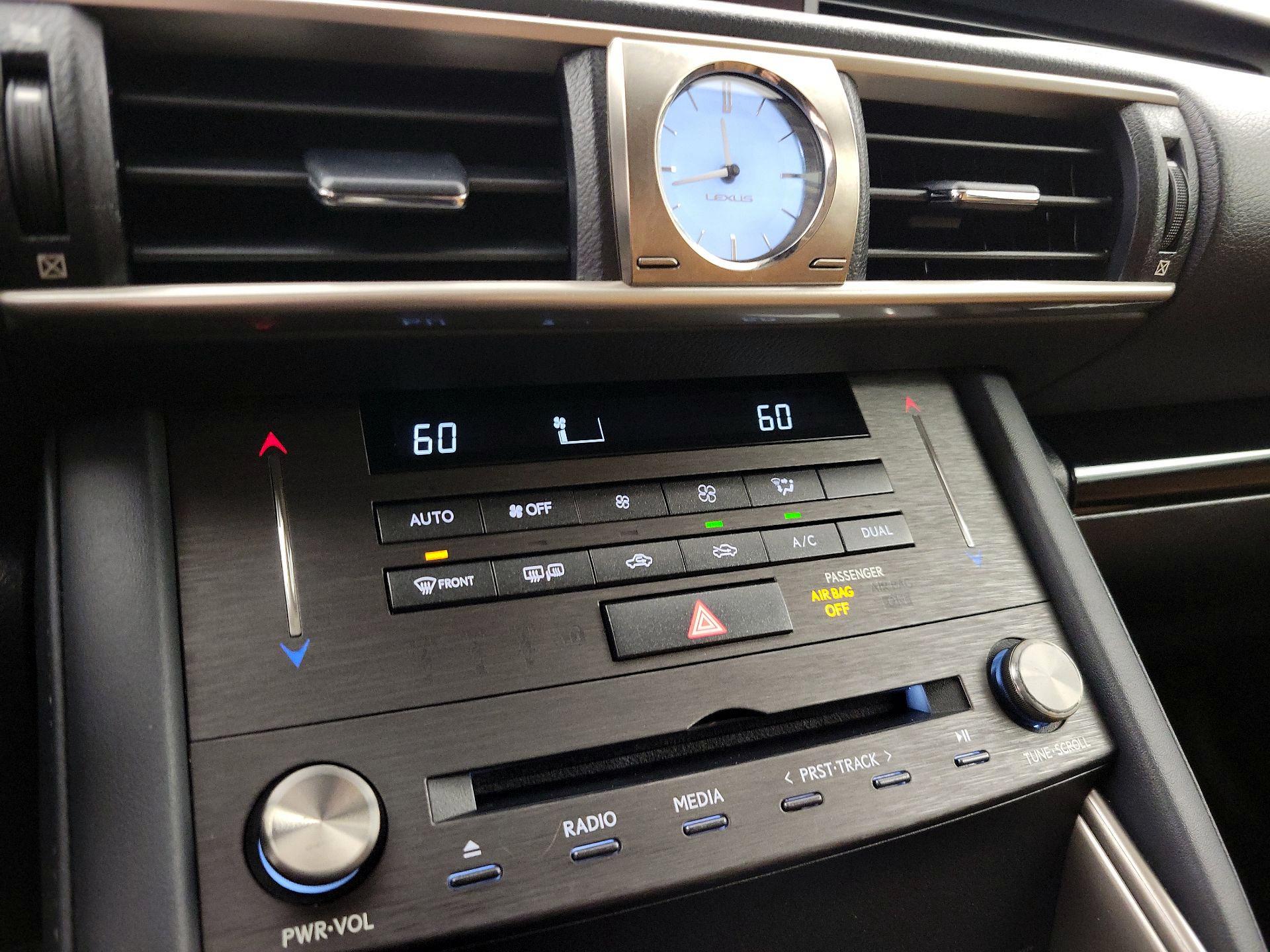 Thumbnail: 2020 Lexus IS - 16