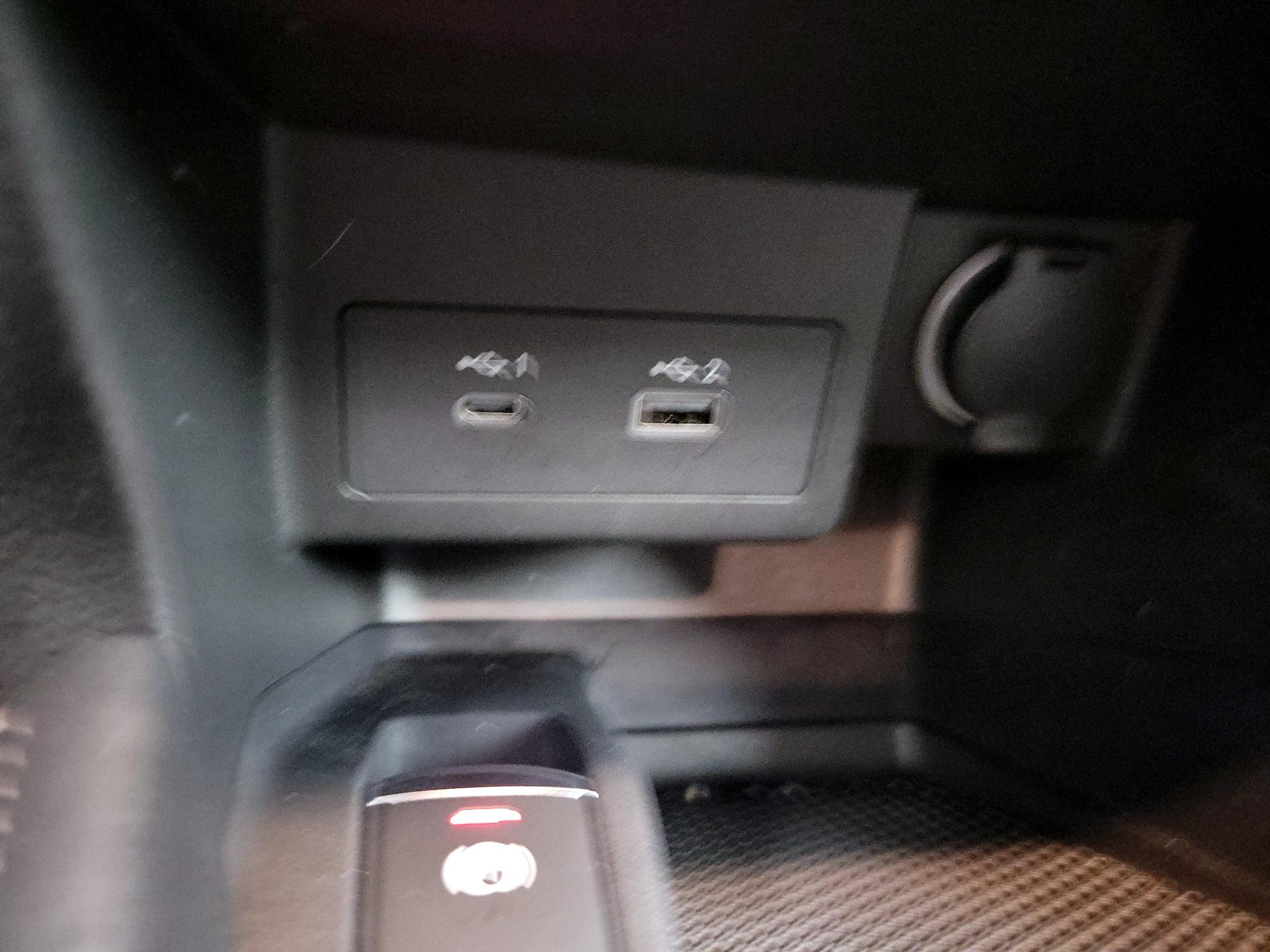 Thumbnail: 2022 Nissan Kicks - 18