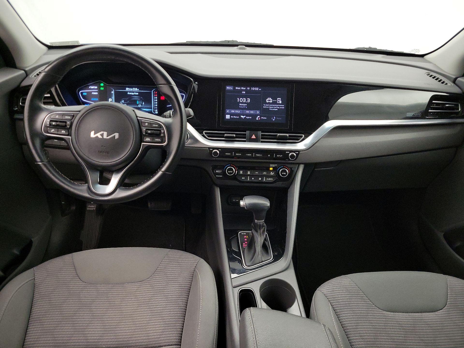 Thumbnail: 2022 Kia Niro - 11