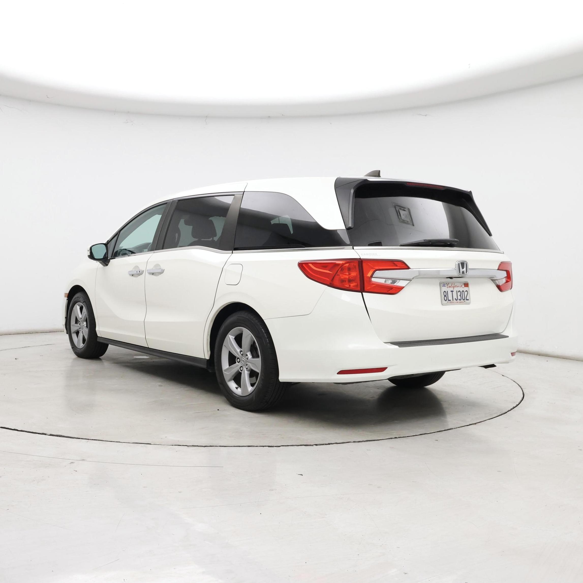 Thumbnail: 2019 Honda Odyssey - 2