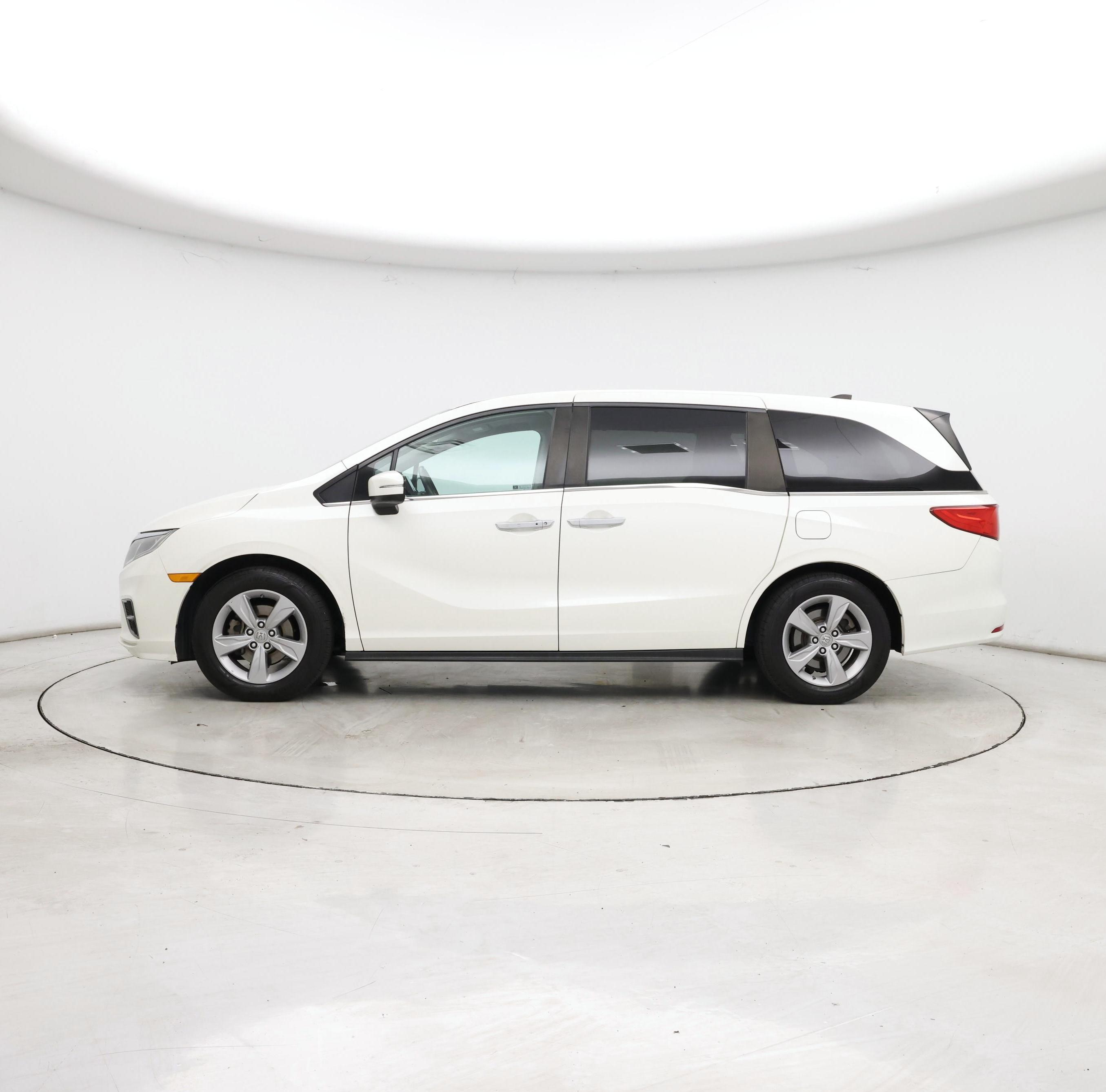 Thumbnail: 2019 Honda Odyssey - 3