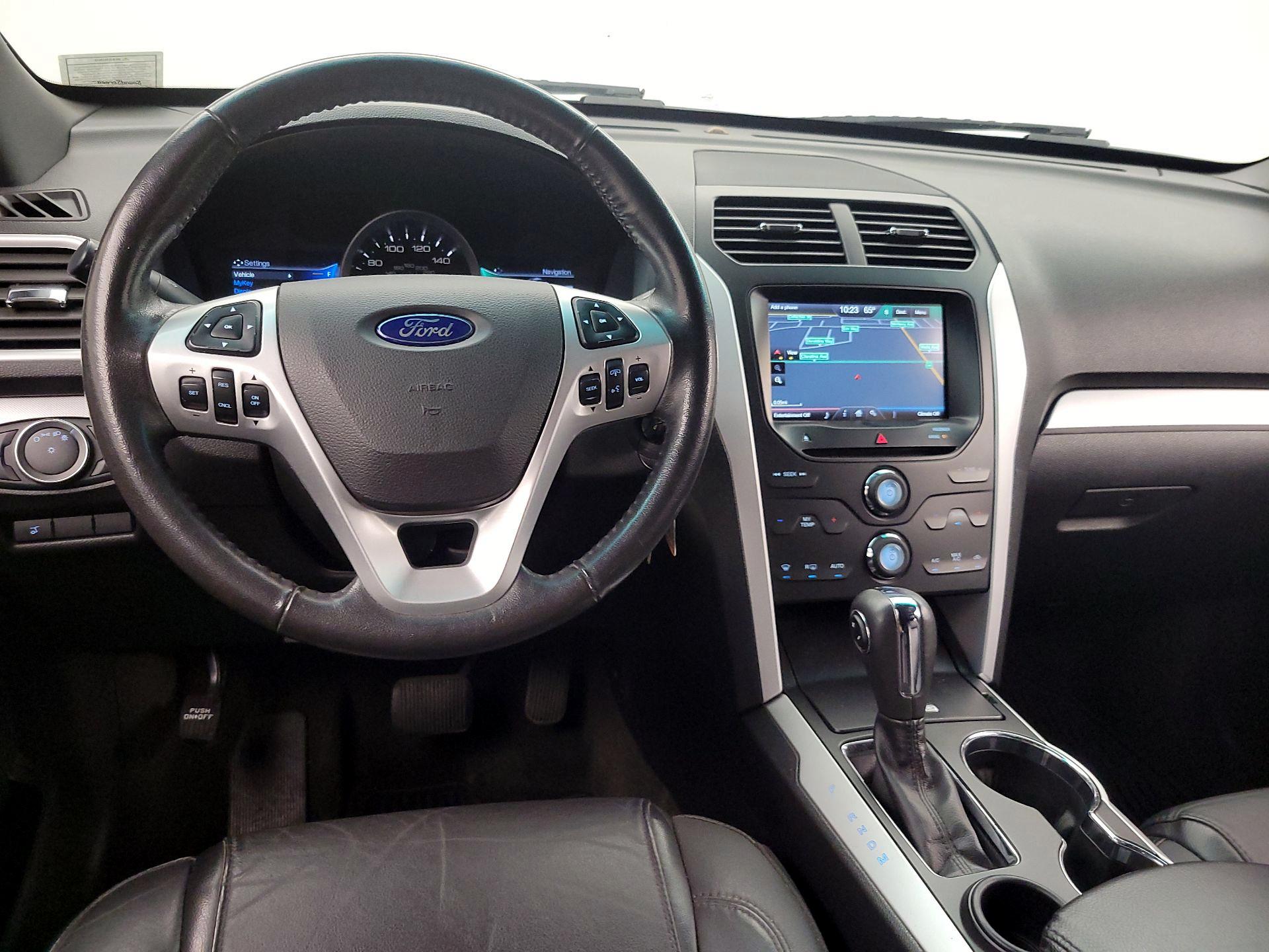 Thumbnail: 2014 Ford Explorer - 9