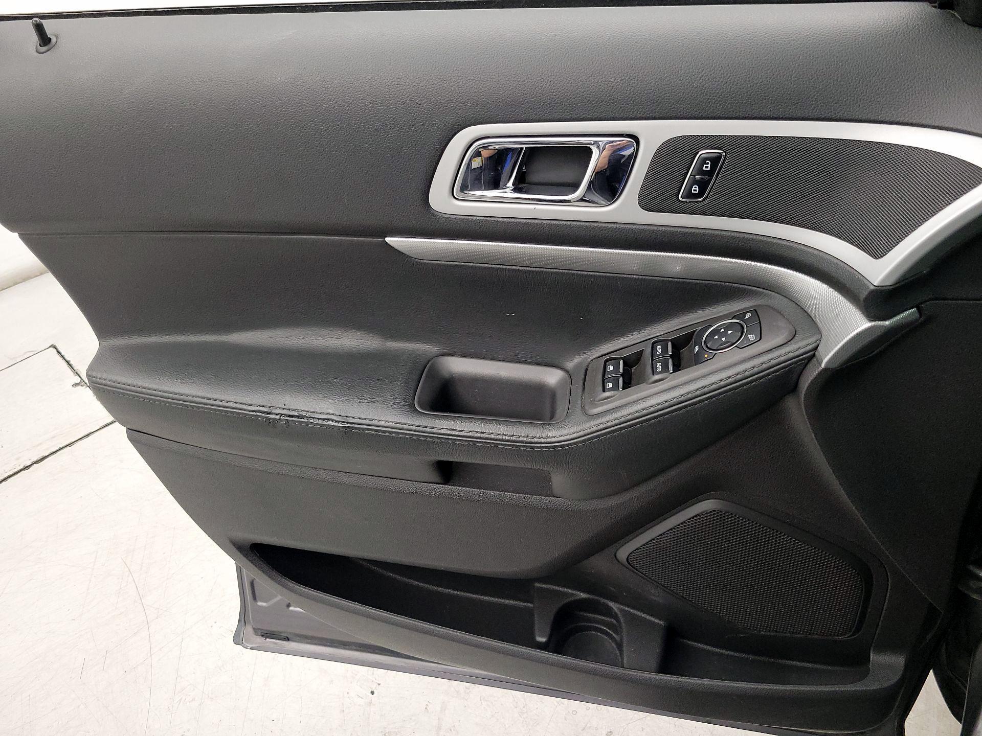 Thumbnail: 2014 Ford Explorer - 12