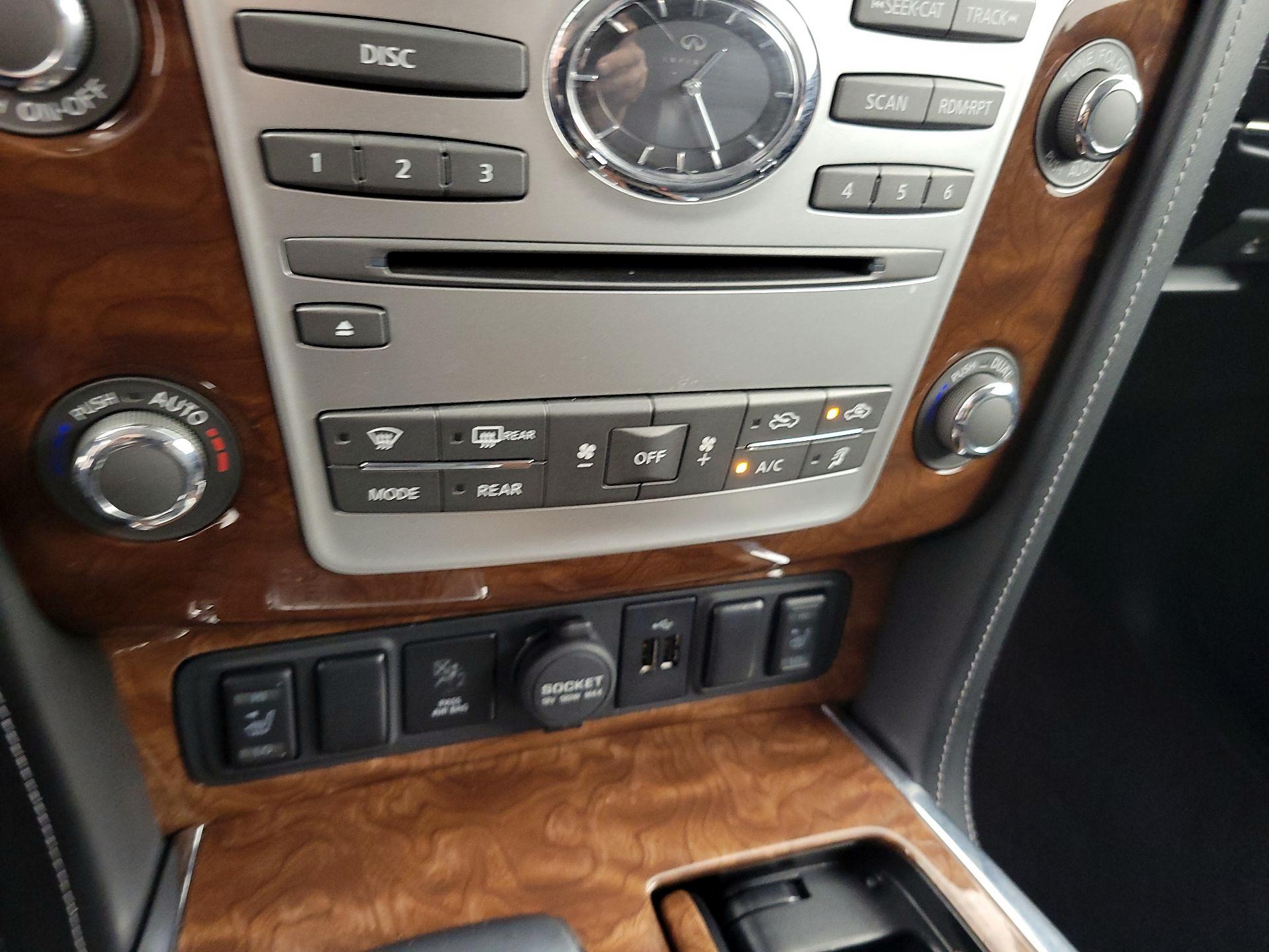 Thumbnail: 2018 INFINITI QX80 - 17