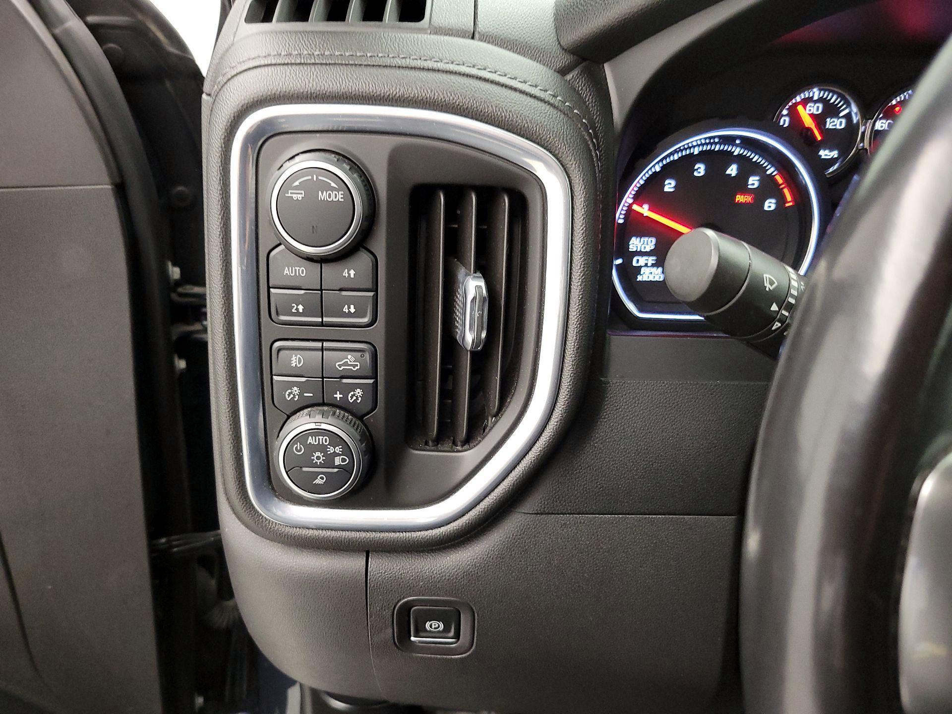 Thumbnail: 2021 Chevrolet Silverado 1500 - 13