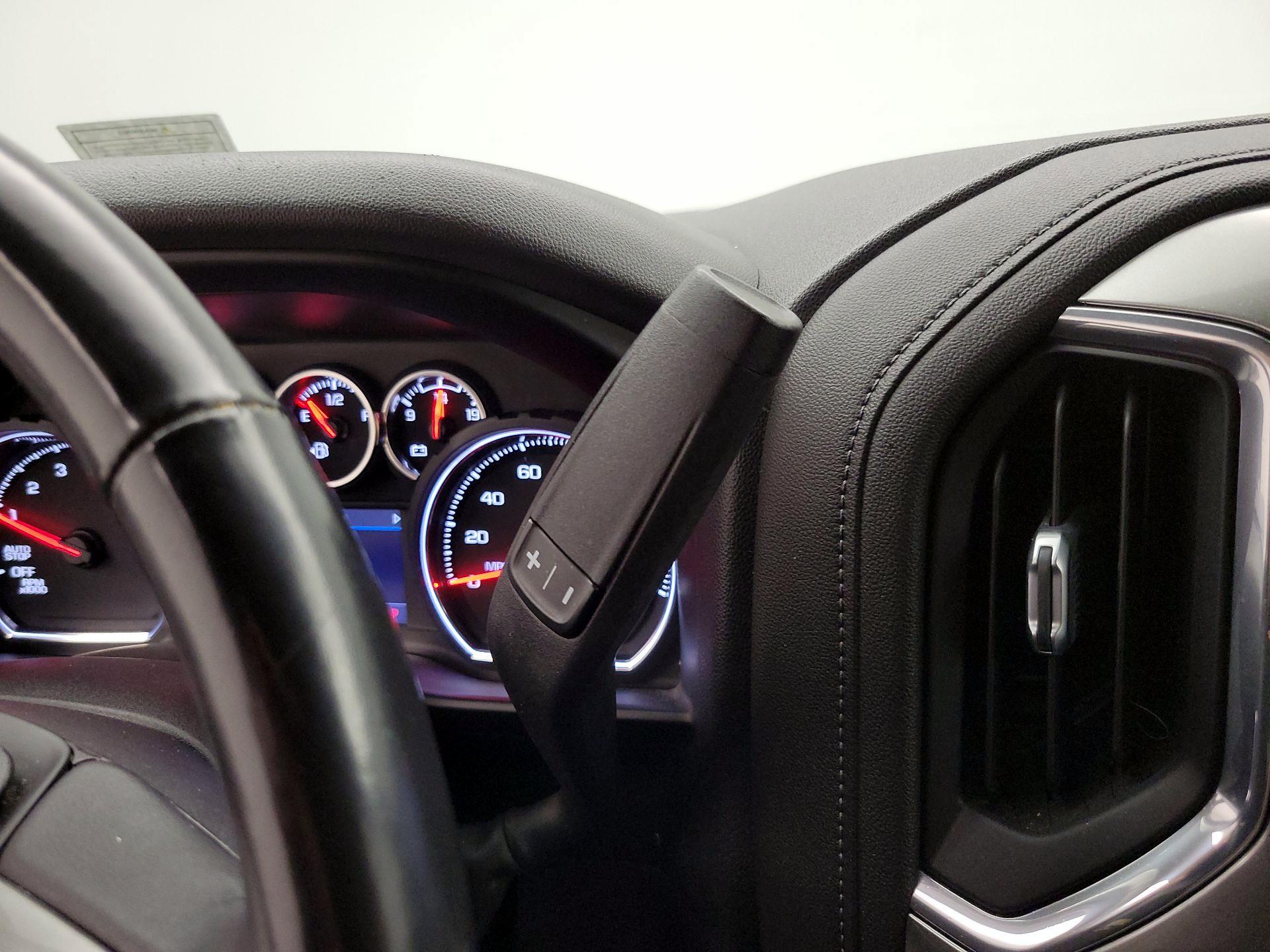 Thumbnail: 2021 Chevrolet Silverado 1500 - 17