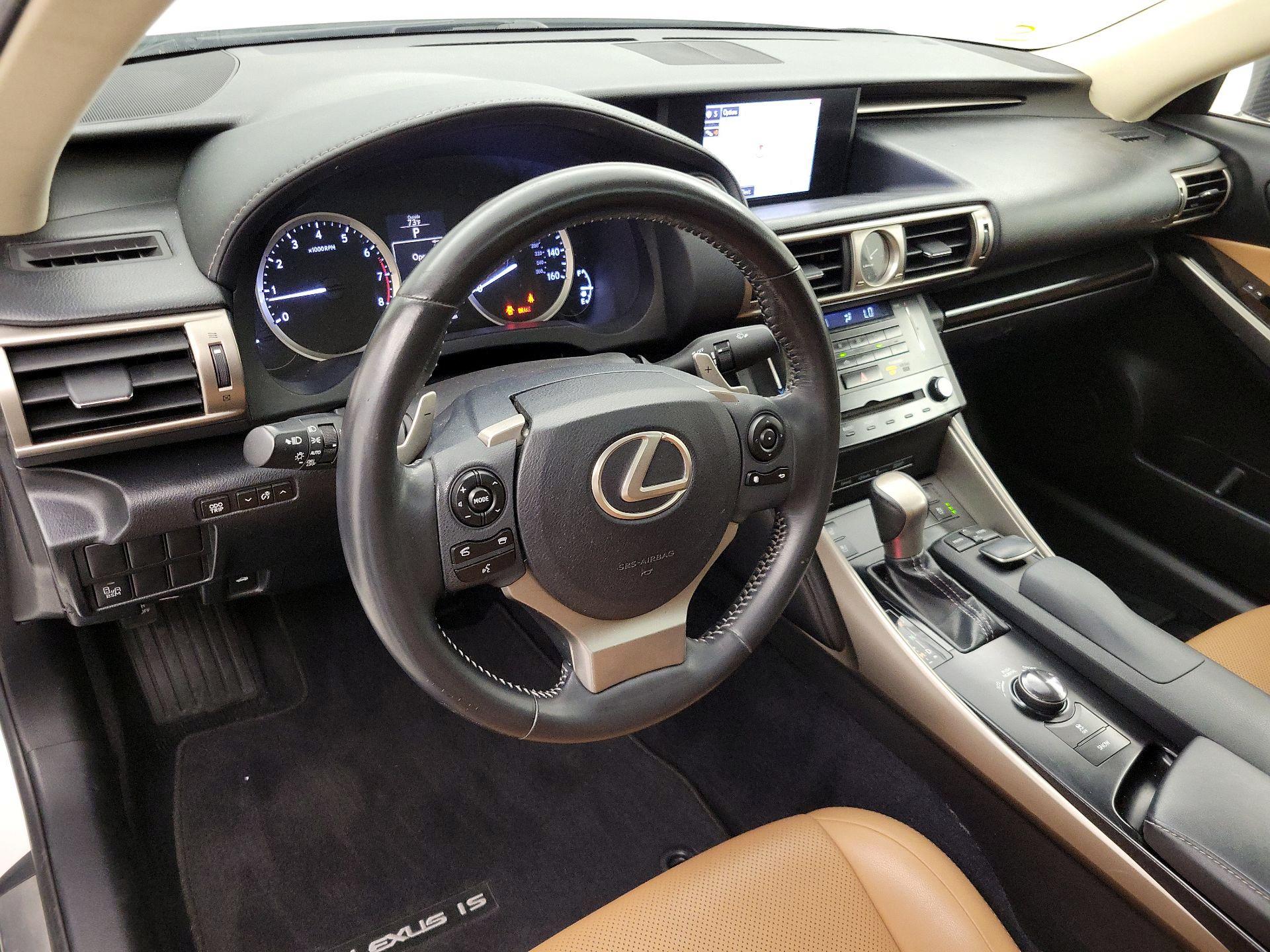 Thumbnail: 2014 Lexus IS - 9