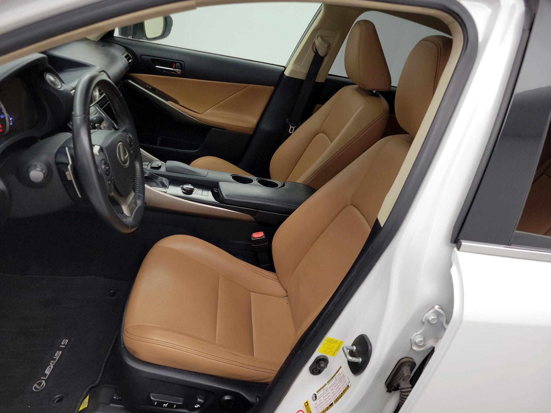 Thumbnail: 2014 Lexus IS - 11