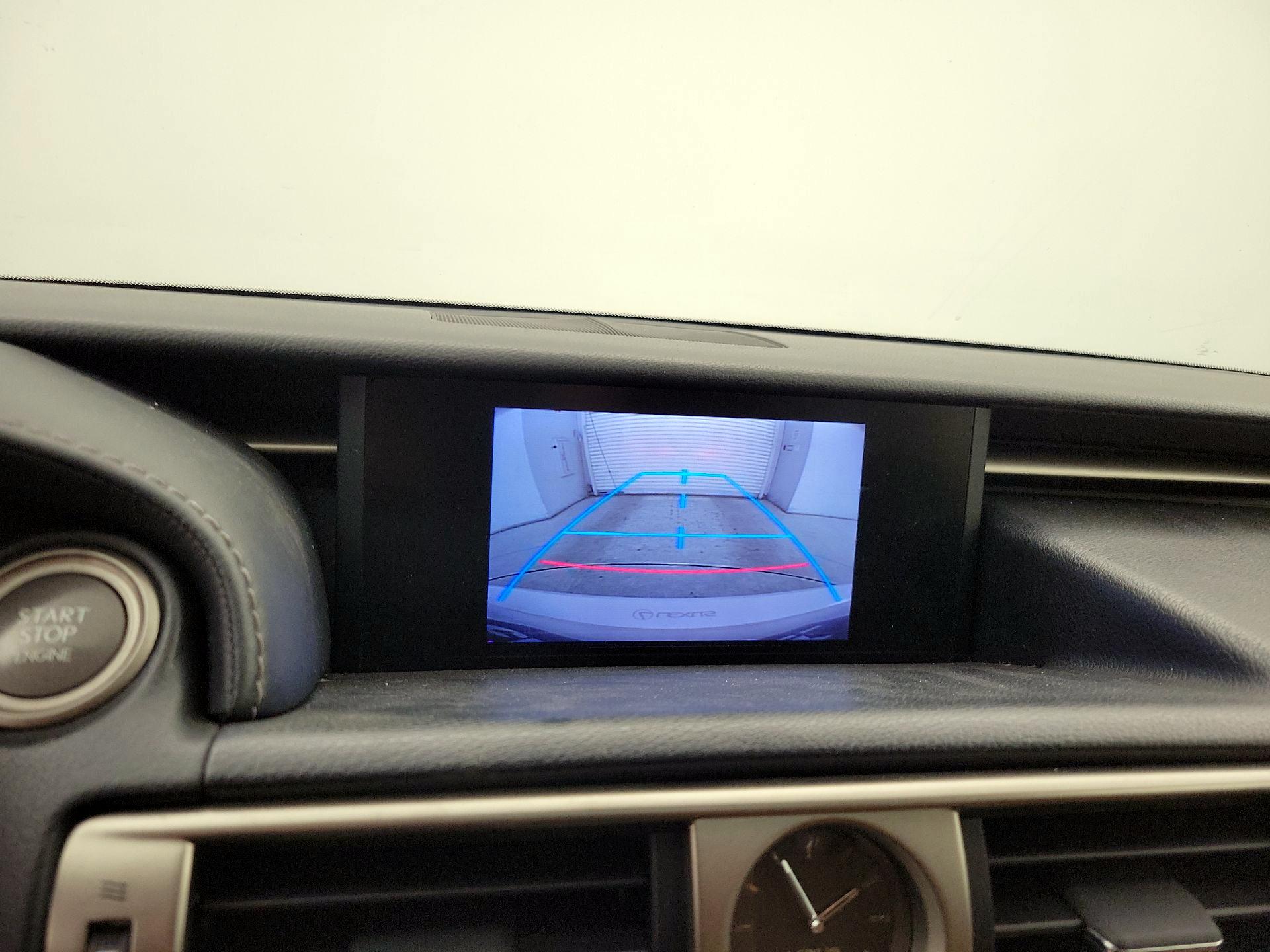Thumbnail: 2014 Lexus IS - 15