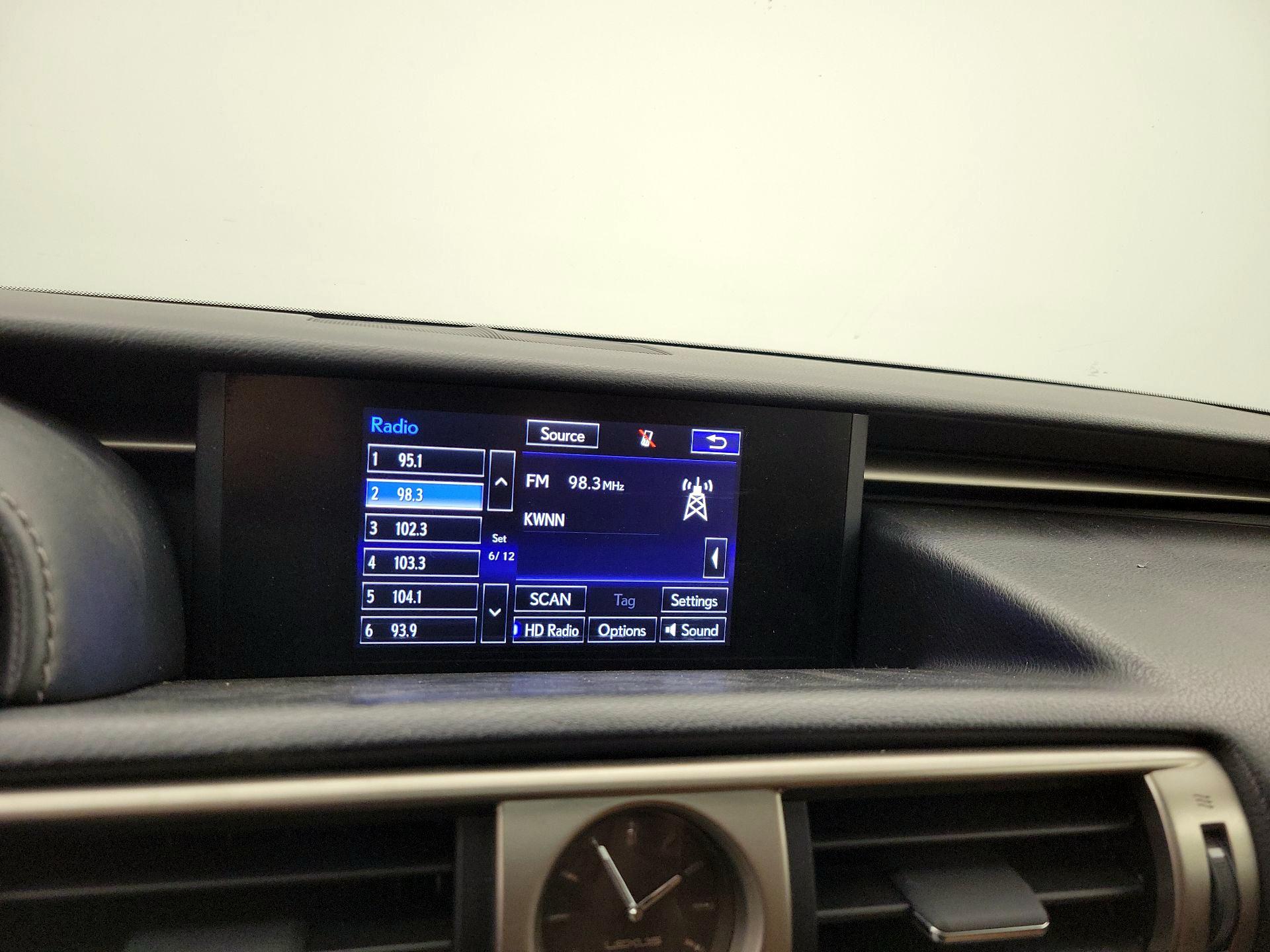 Thumbnail: 2014 Lexus IS - 16