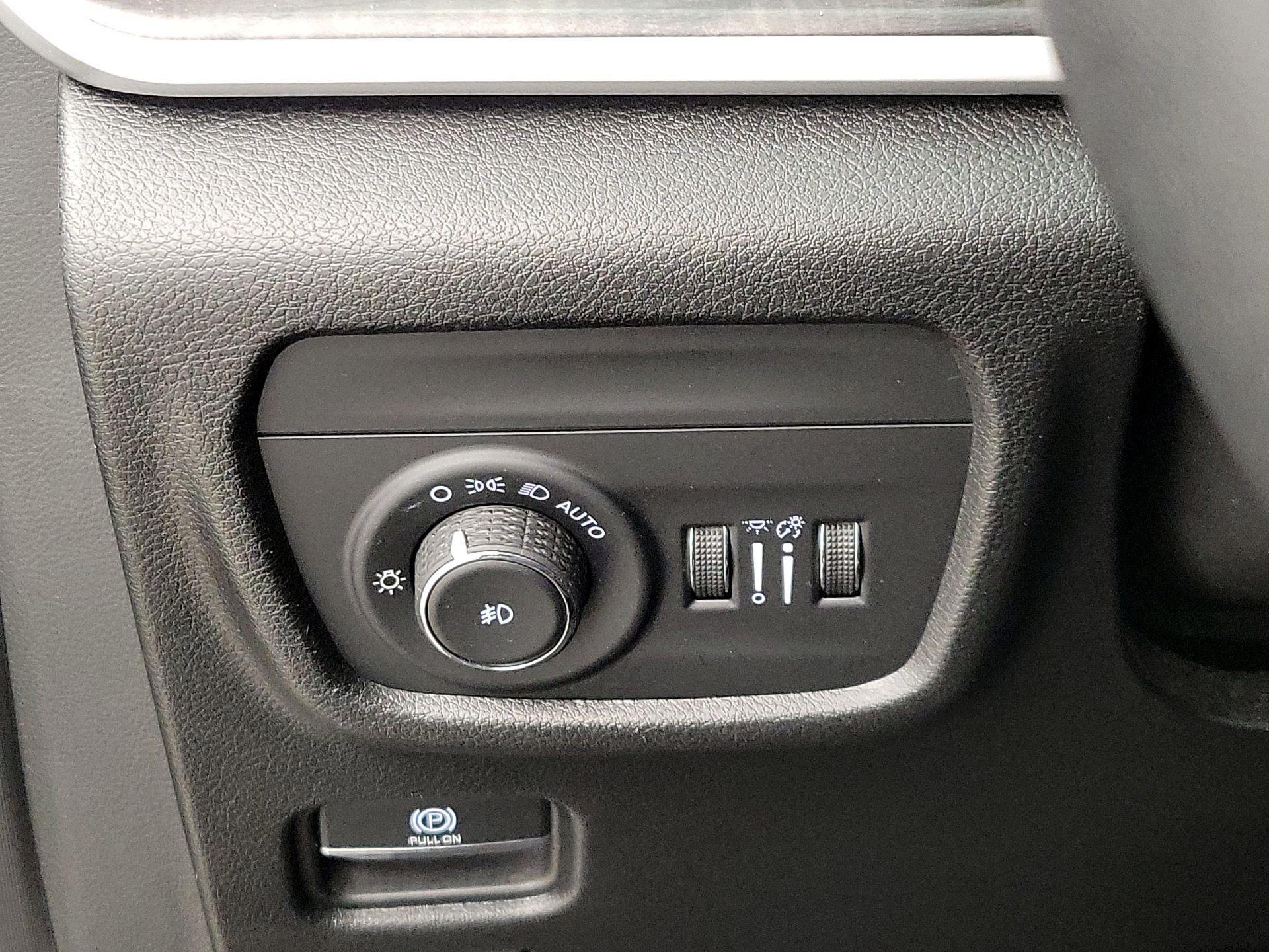 Thumbnail: 2023 Jeep Grand Cherokee L - 13